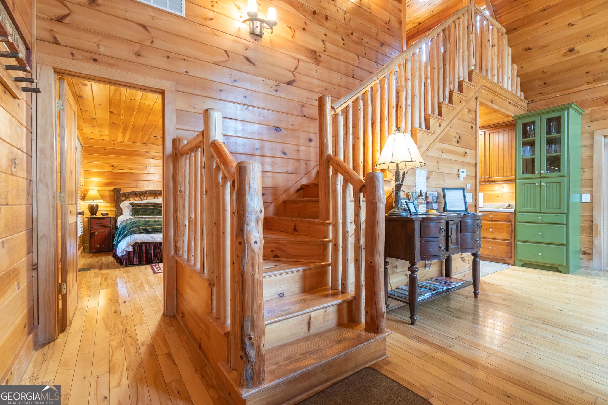 3 bedroom, 3.5 bathroom, 2,122 sq ft cabin,single family residence for sale at 74 Fussen Strasse, Helen, GA 30545 — photo 9