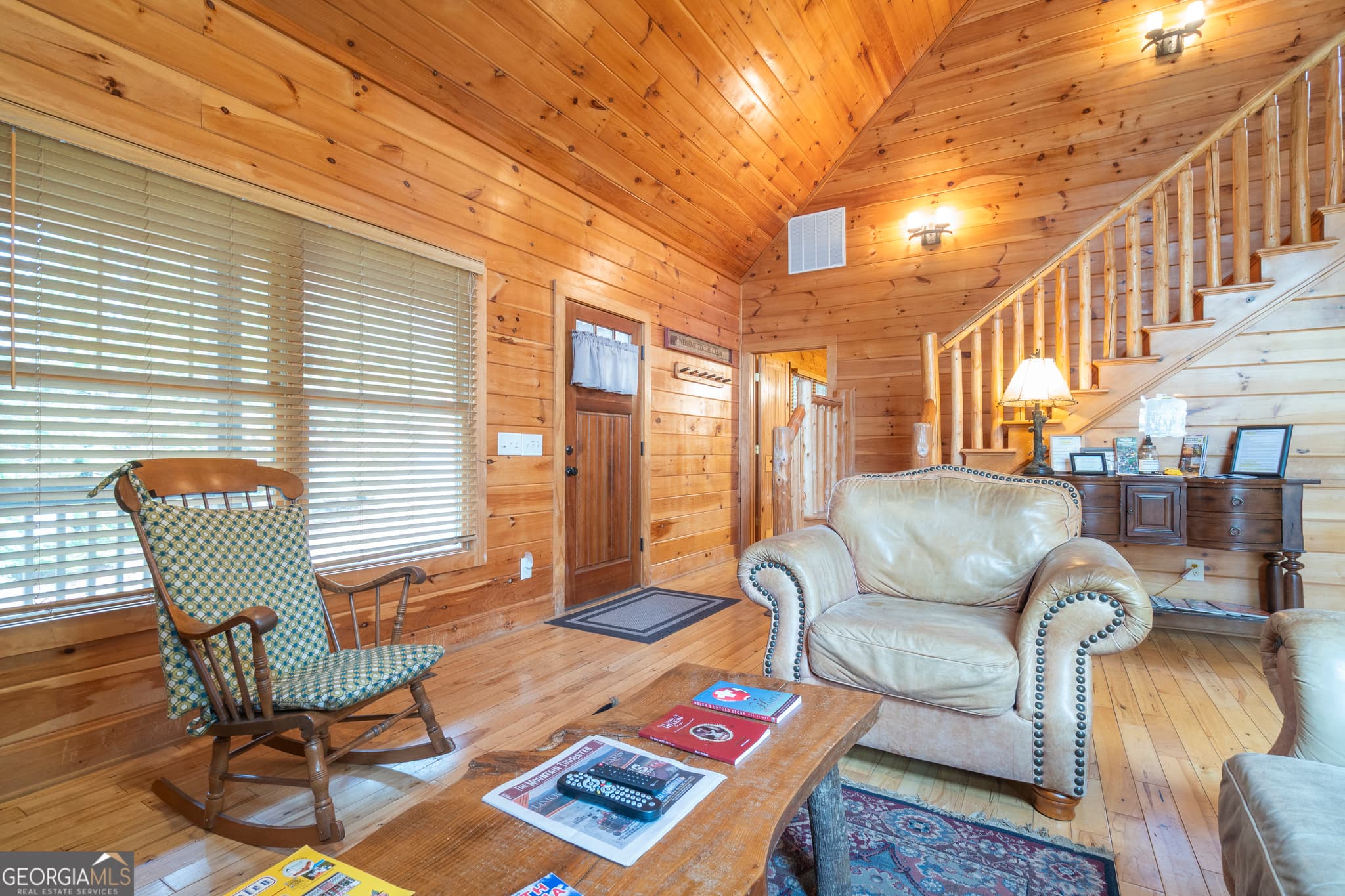 3 bedroom, 3.5 bathroom, 2,122 sq ft cabin,single family residence for sale at 74 Fussen Strasse, Helen, GA 30545 — photo 8