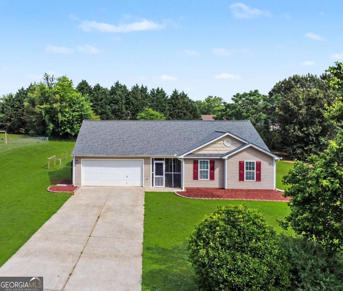 3 bedroom, 2 bathroom, 1,204 sq ft single family residence sold at 1246 Clearwater Drive, Winder, GA 30680