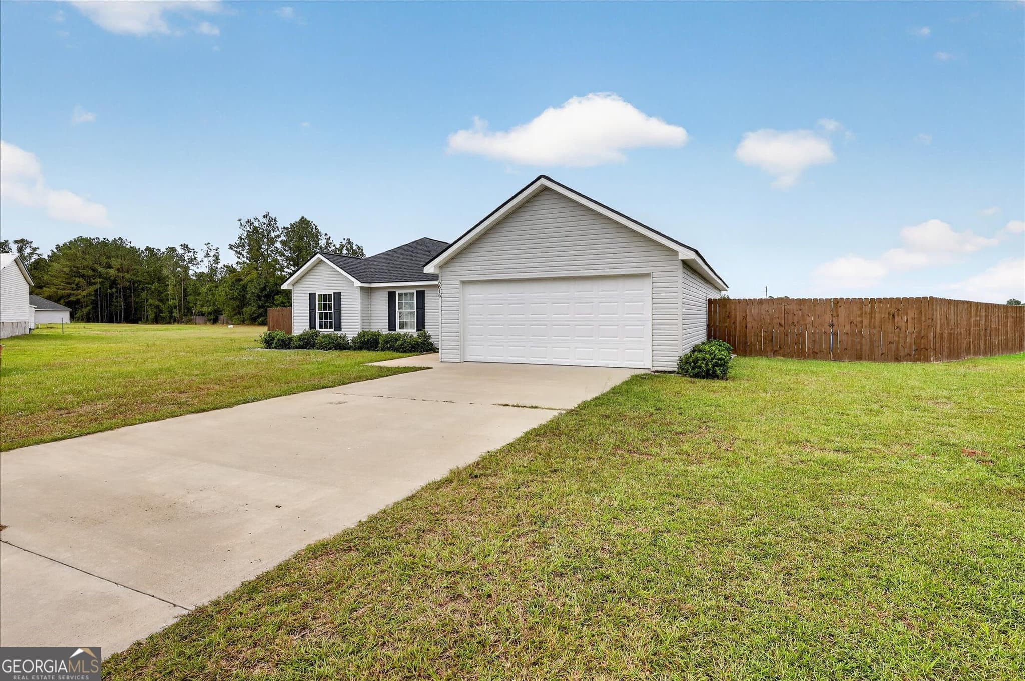 3 bedroom, 2 bathroom, 1,358 sq ft single family residence for sale at 6616 Blackbird Drive, Statesboro, GA 30461 — photo 4