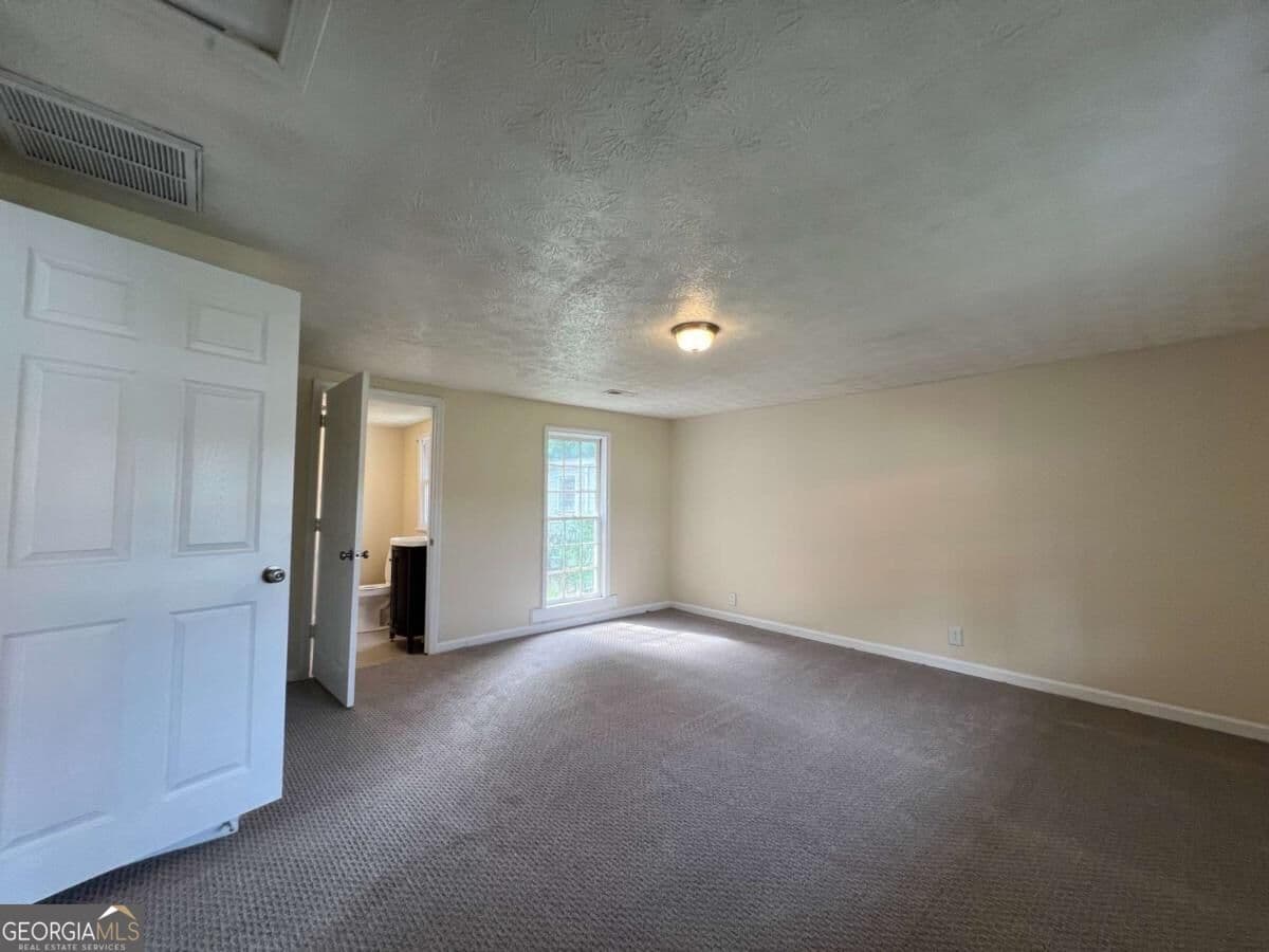 2 bedroom, 2 bathroom, 1,203 sq ft single family residence for rent at 175 Jefferson Street, Newnan, GA 30263 for $1,599 a month — photo 5
