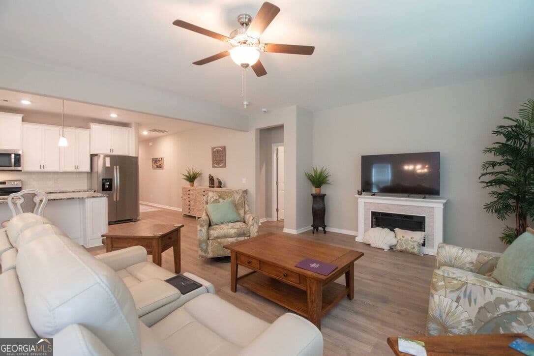 3 bedroom, 2 bathroom, 2,080 sq ft single family residence for sale at 122 Clearwater Drive, Brunswick, GA 31523 — photo 2