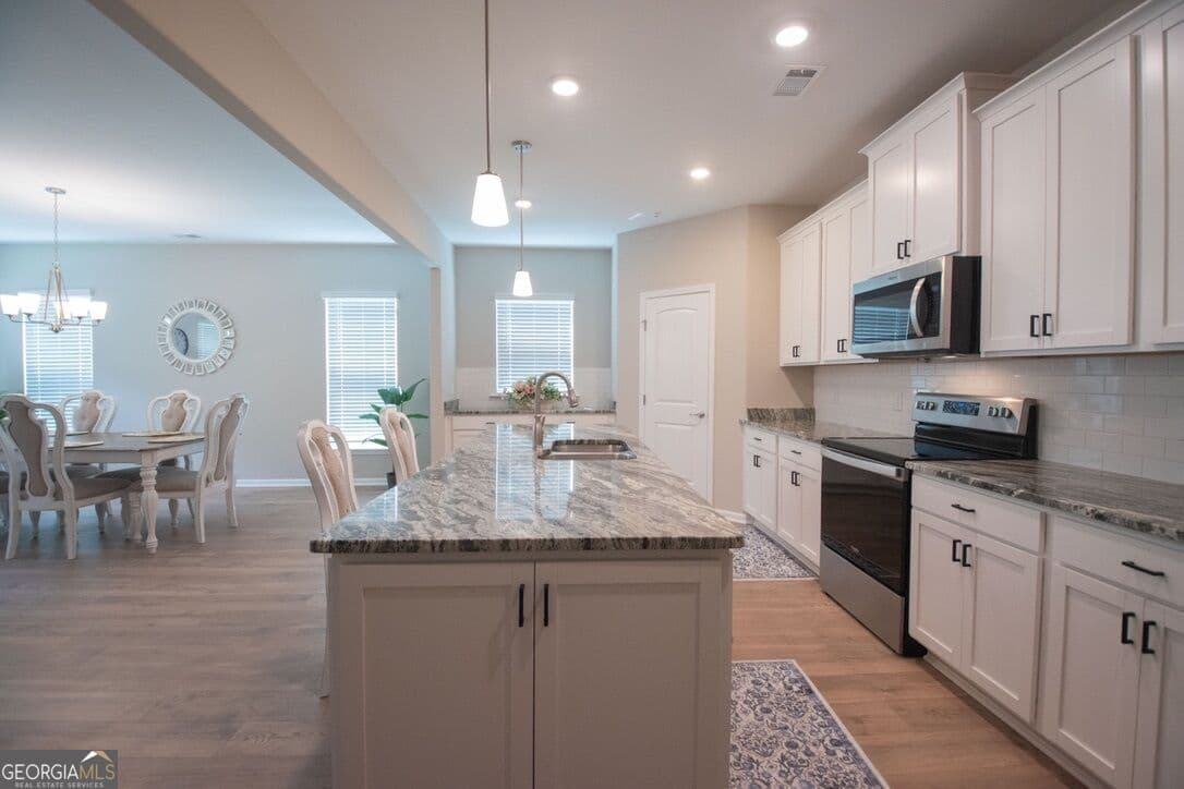 3 bedroom, 2 bathroom, 2,080 sq ft single family residence for sale at 122 Clearwater Drive, Brunswick, GA 31523 — photo 10