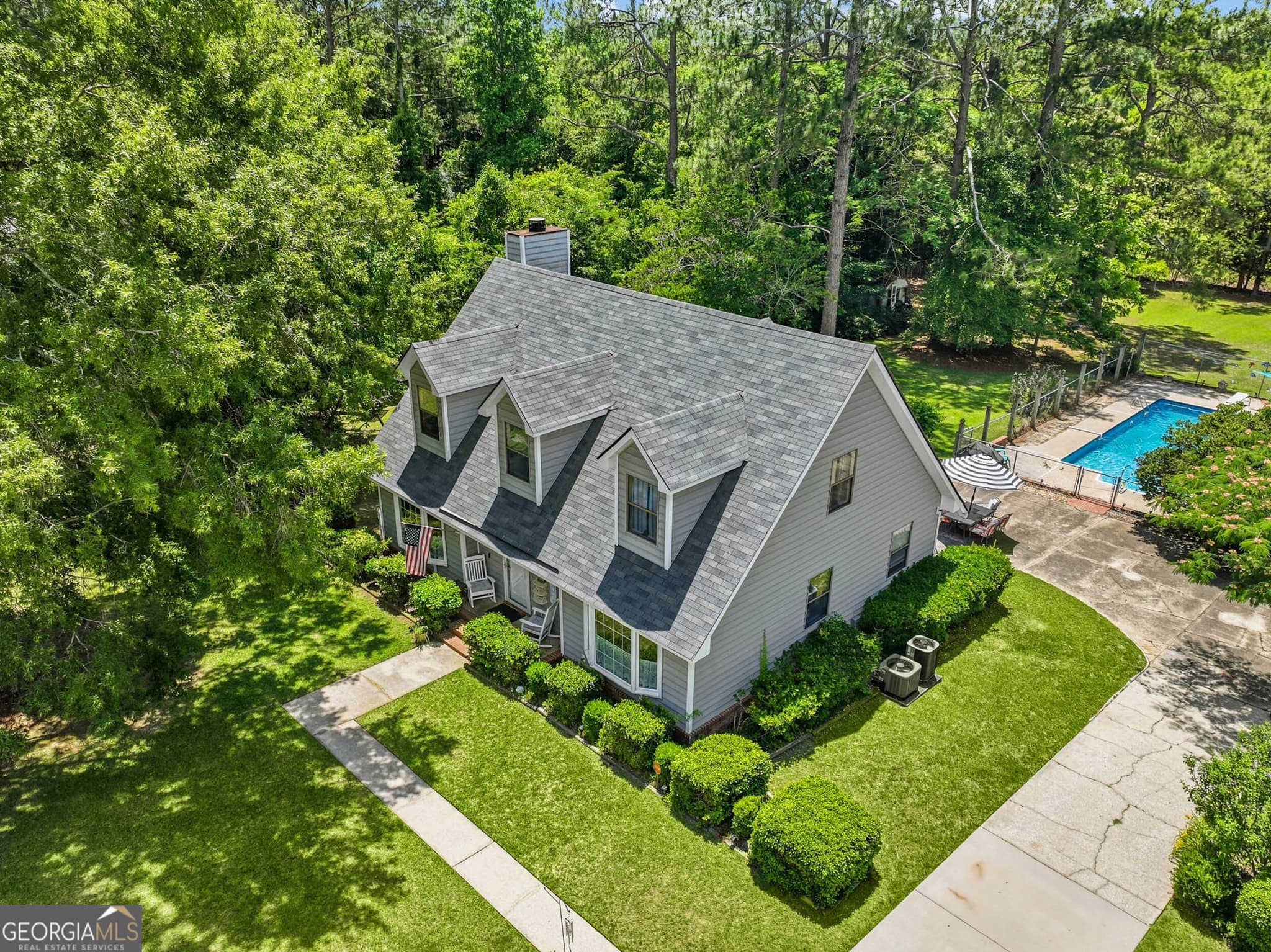 3 bedroom, 2.5 bathroom, 1,792 sq ft single family residence under contract at 190 Dunaway Drive, Albany, GA 31707 — photo 5