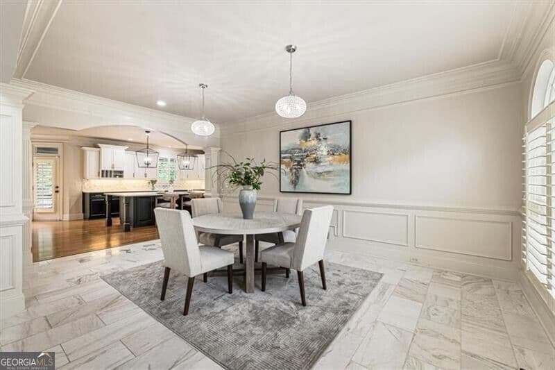 6 bedroom, 6.5 bathroom, 7,652 sq ft single family residence for sale at 392 Lum Crowe Road, Roswell, GA 30075 — photo 6