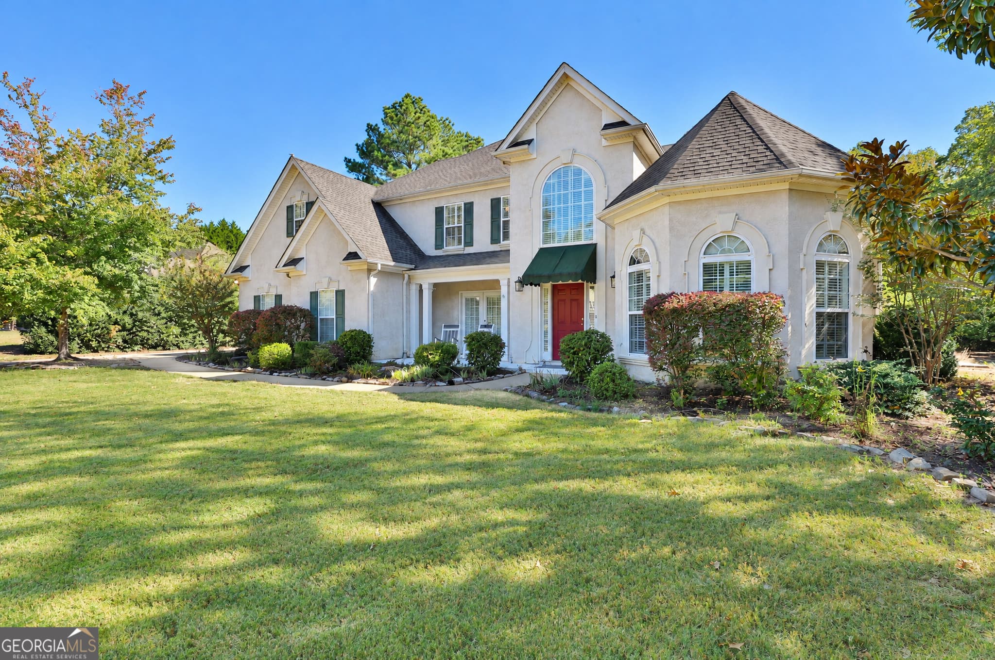 4 bedroom, 3.5 bathroom, 3,293 sq ft single family residence for sale at 200 Brechin Drive, Senoia, GA 30276 — photo 4