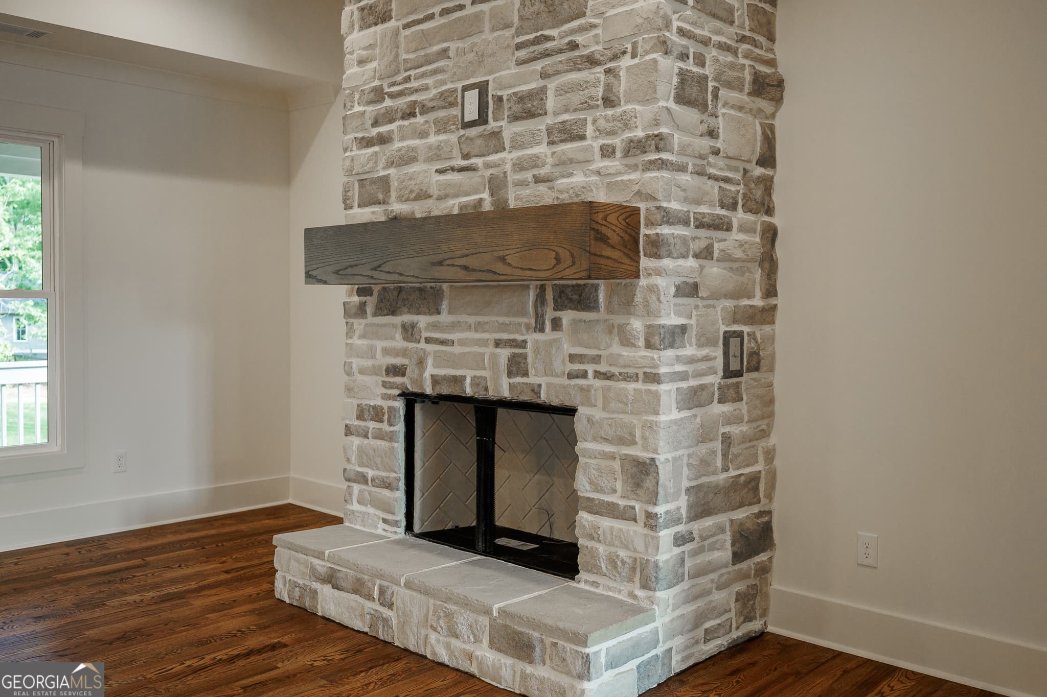4 bedroom, 3.5 bathroom, 3,781 sq ft single family residence for sale at 2653 Malcom Estates Ridge, Bogart, GA 30622 — photo 9