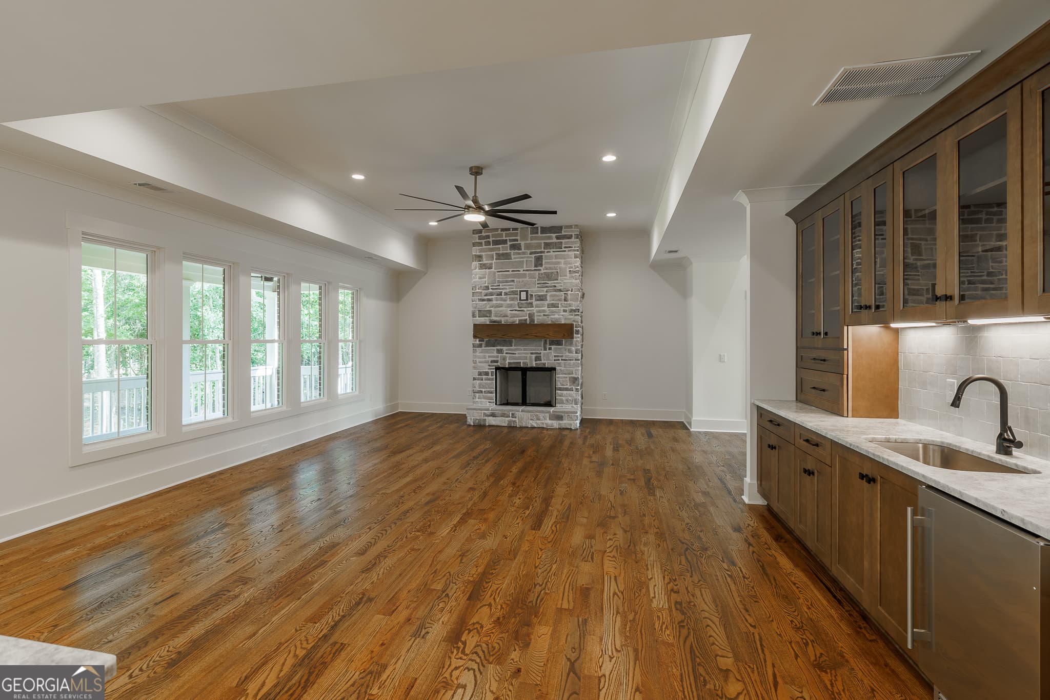 4 bedroom, 3.5 bathroom, 3,781 sq ft single family residence for sale at 2653 Malcom Estates Ridge, Bogart, GA 30622 — photo 8