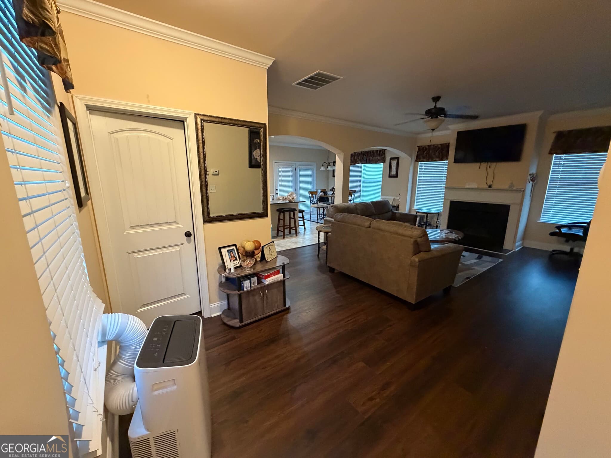 4 bedroom, 2.5 bathroom, 2,000 sq ft single family residence for sale at 10 Oakwood Drive, Covington, GA 30016 — photo 7