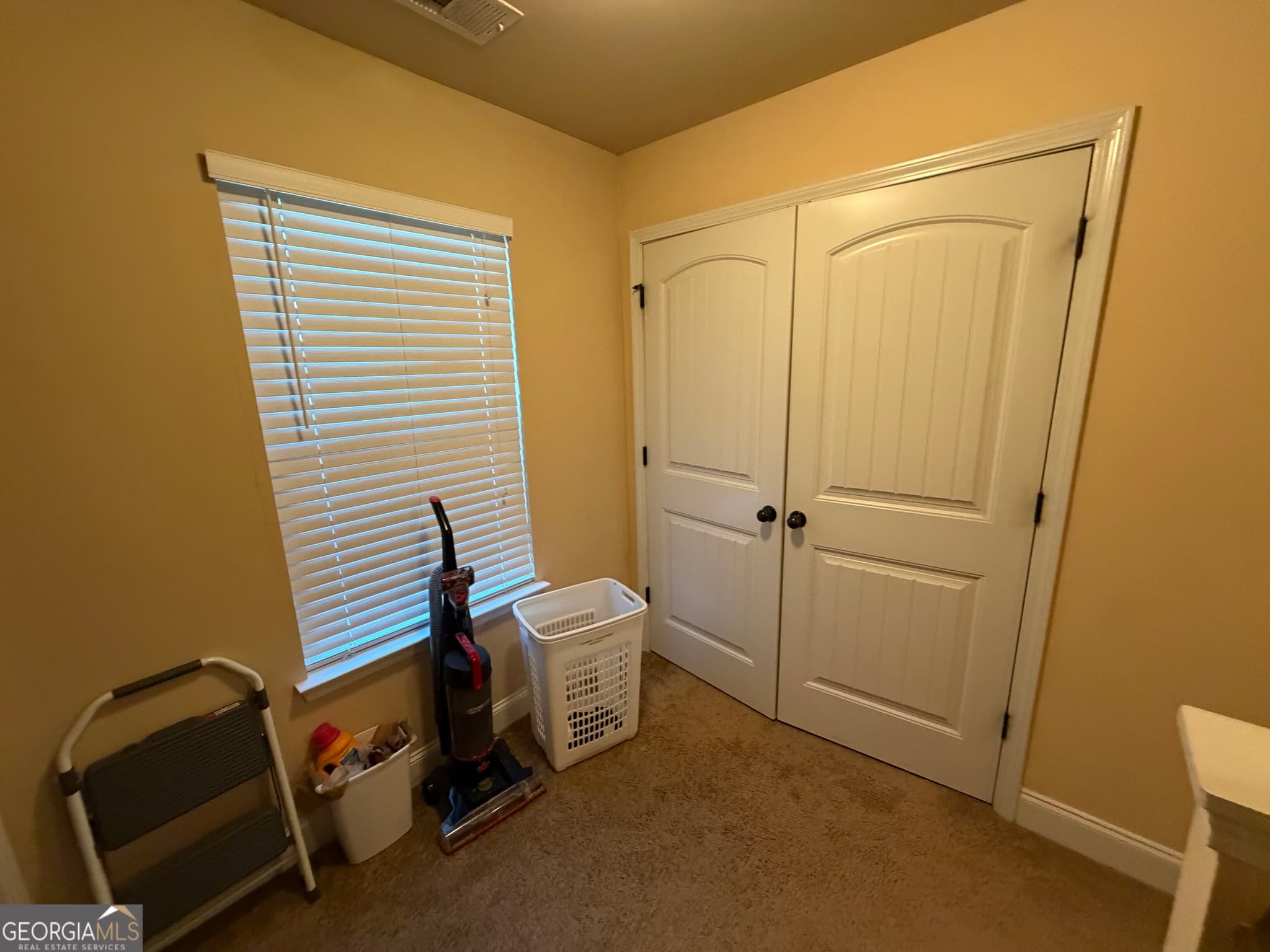 4 bedroom, 2.5 bathroom, 2,000 sq ft single family residence for sale at 10 Oakwood Drive, Covington, GA 30016 — photo 9
