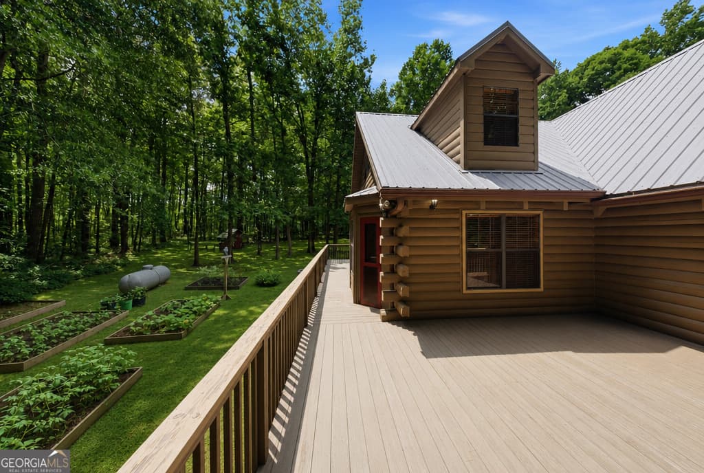 3 bedroom, 2.5 bathroom, 2,517 sq ft cabin,single family residence for sale at 217 Browning Road, Villa Rica, GA 30180 — photo 9