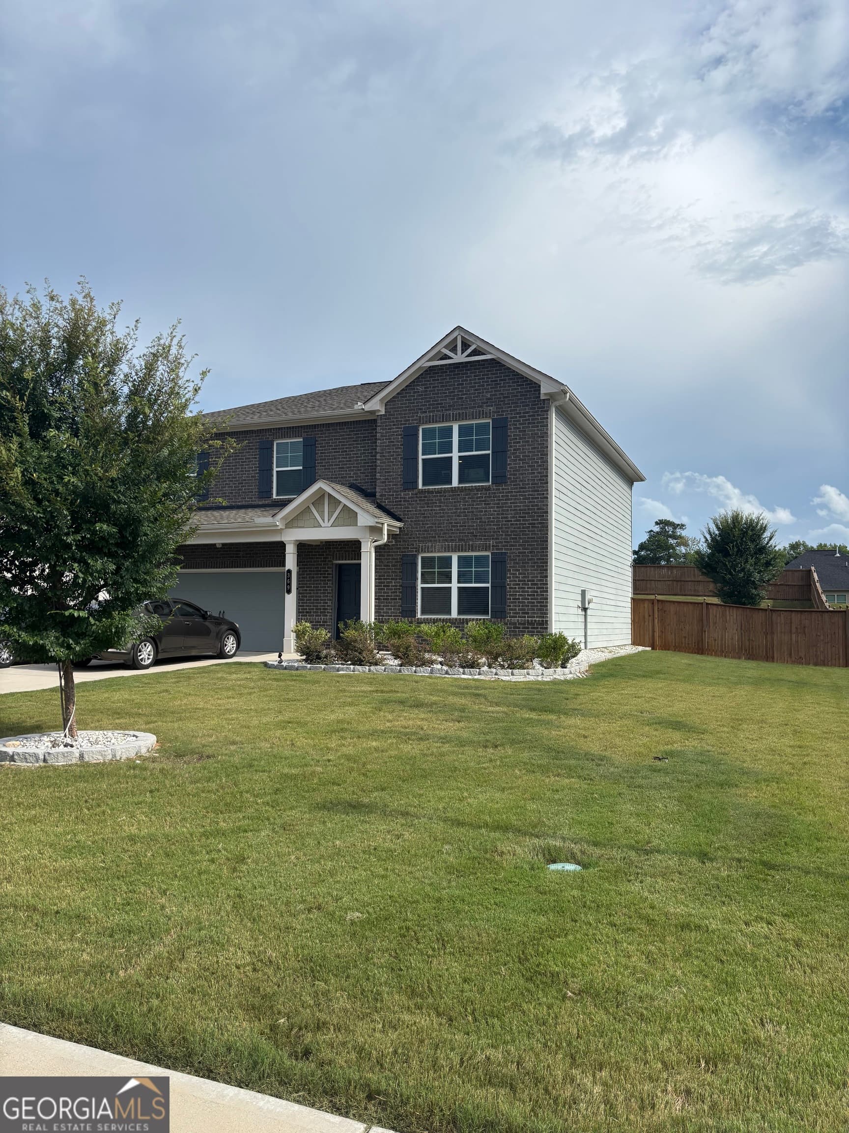 4 bedroom, 2.5 bathroom, 2,592 sq ft single family residence for sale at 369 Amsterdam Way, Hampton, GA 30228 — photo 3