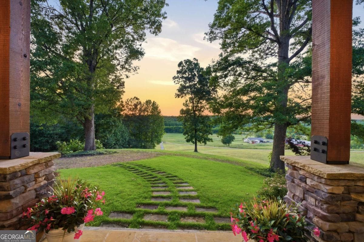 5 bedroom, 4 bathroom, 2,764 sq ft single family residence for sale at 416 Spring Place Road, White, GA 30184 — photo 3
