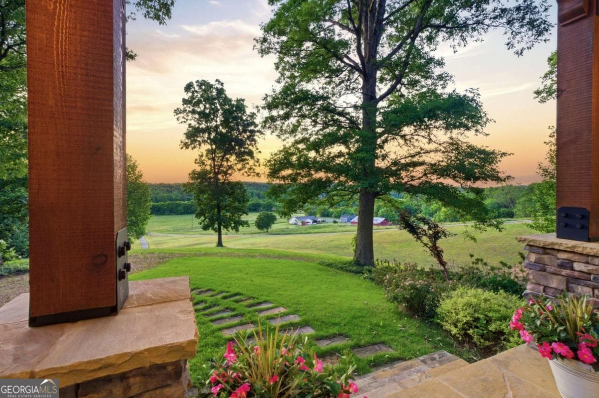5 bedroom, 4 bathroom, 2,764 sq ft single family residence for sale at 416 Spring Place Road, White, GA 30184 — photo 4