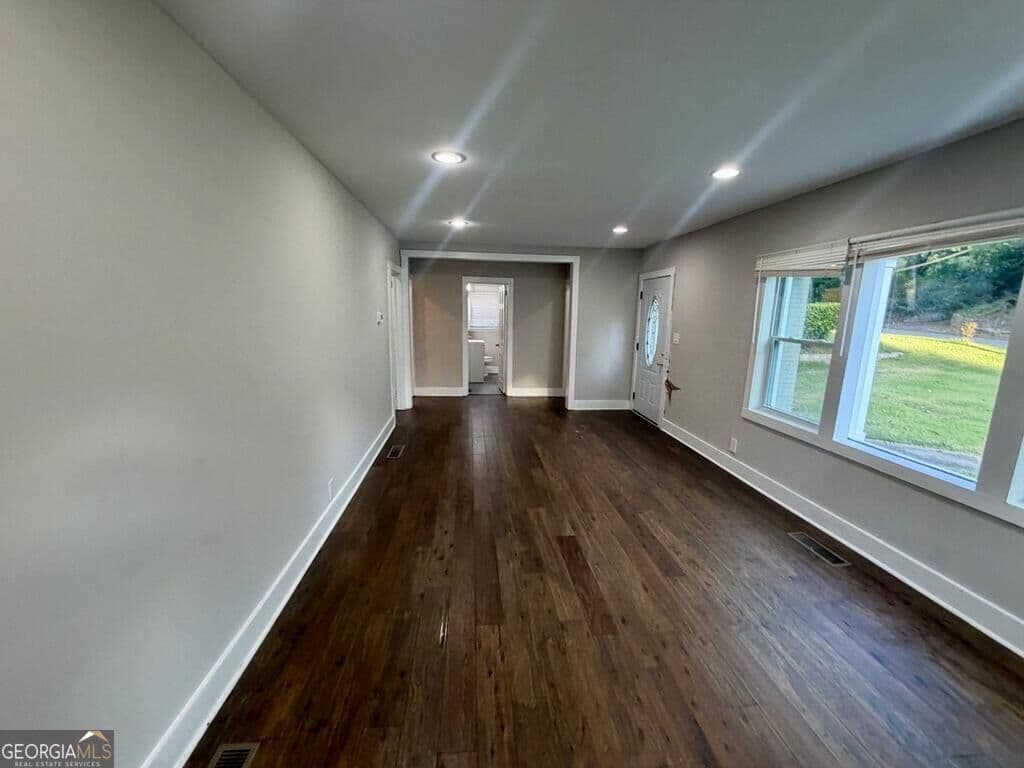 4 bedroom, 2.5 bathroom, 2,121 sq ft single family residence for sale at 2025 Venetian Drive, Atlanta, GA 30311 — photo 2