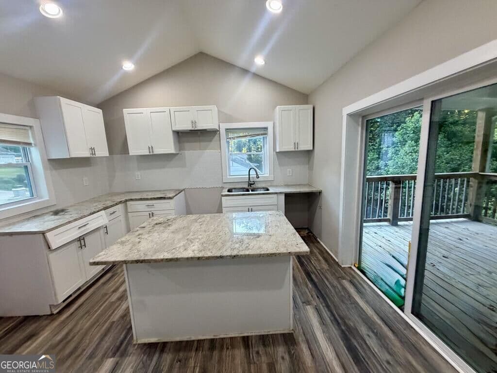 4 bedroom, 2.5 bathroom, 2,121 sq ft single family residence for sale at 2025 Venetian Drive, Atlanta, GA 30311 — photo 10