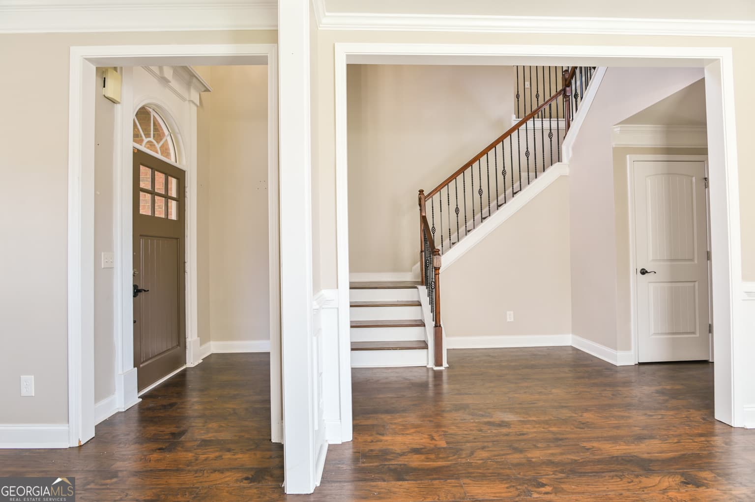 5 bedroom, 3.5 bathroom, 3,067 sq ft single family residence for sale at 407 Arbor Lane, Loganville, GA 30052 — photo 4