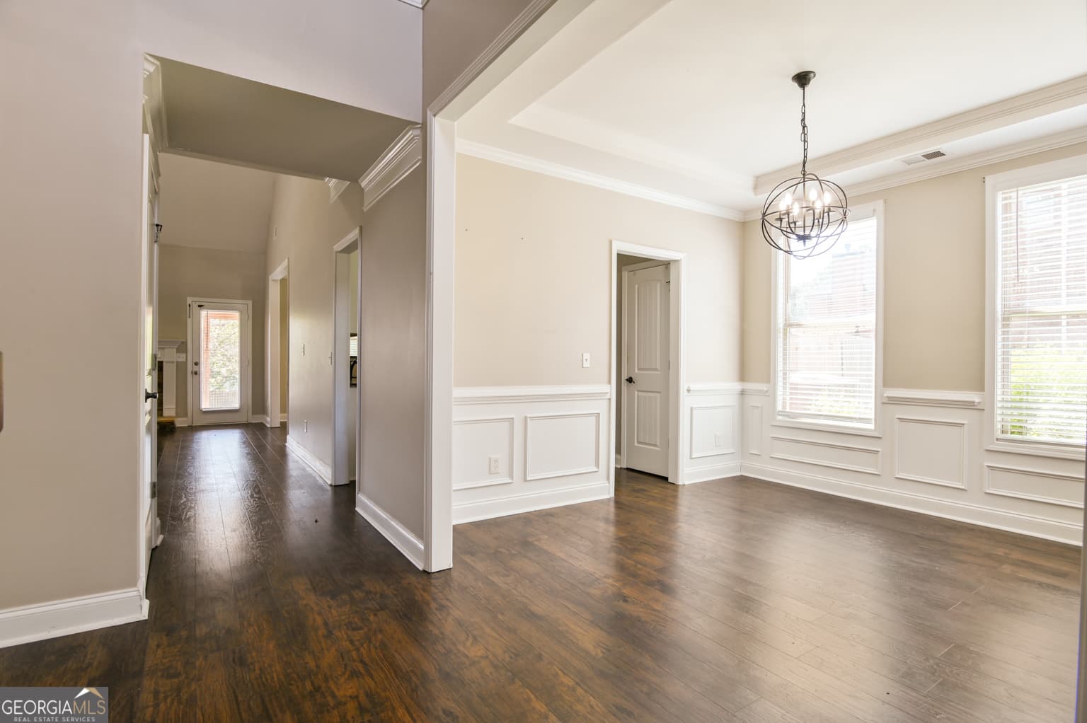 5 bedroom, 3.5 bathroom, 3,067 sq ft single family residence for sale at 407 Arbor Lane, Loganville, GA 30052 — photo 8
