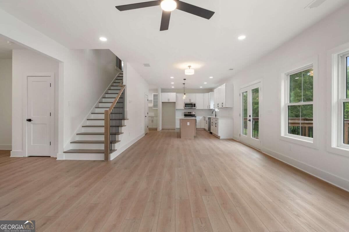5 bedroom, 3 bathroom, 2,696 sq ft single family residence for sale at 394 Poplar Springs Road, Hiram, GA 30141 — photo 8