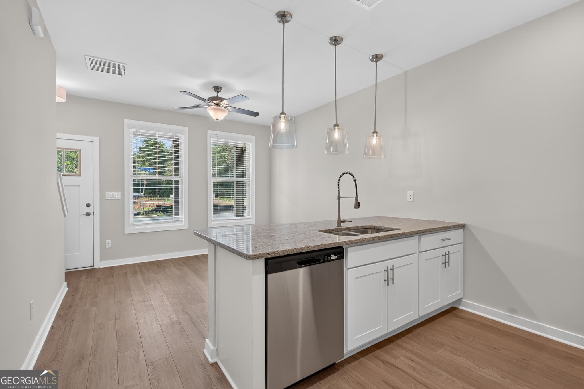 1 bedroom, 1.5 bathroom, 707 sq ft single family residence for sale at 410 Dempsey Drive LOT 32, Fayetteville, GA 30214 — photo 4