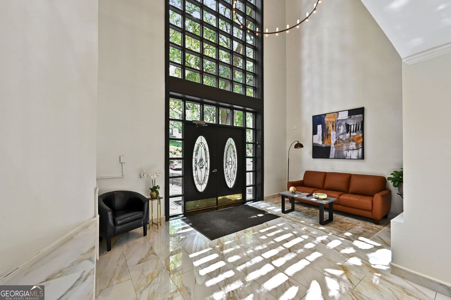2 bedroom, 2 bathroom, 1,249 sq ft condominium for sale at 2201 Pine Heights Drive, Atlanta, GA 30324 — photo 9