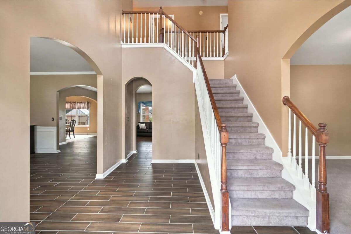 5 bedroom, 3 bathroom, 3,621 sq ft single family residence for sale at 7110 Smithers Way, Atlanta, GA 30331 — photo 4