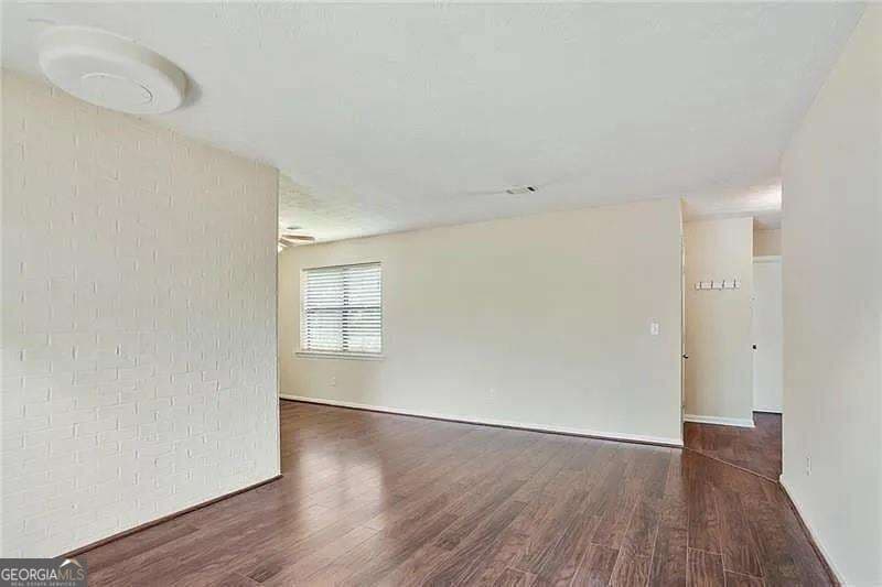2 bedroom, 2 bathroom condominium for rent at 76 Sandalwood Circle, Lawrenceville, GA 30046 for $1,400 a month — photo 5