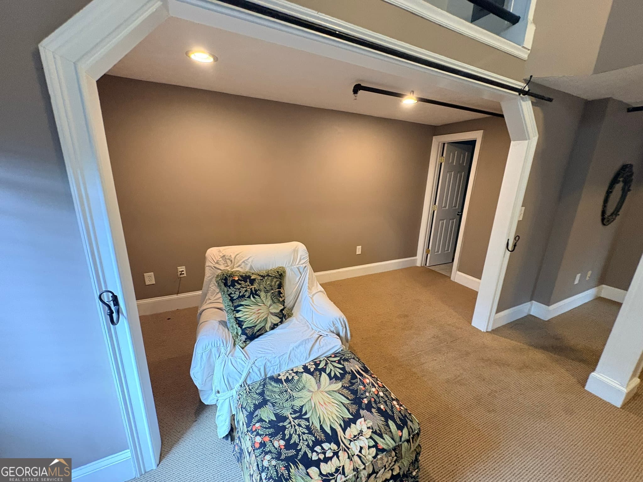 1 bedroom, 1.5 bathroom, 1,219 sq ft loft,single family residence for rent at 102 N Hill Street 304, Griffin, GA 30223 for $1,500 a month — photo 5