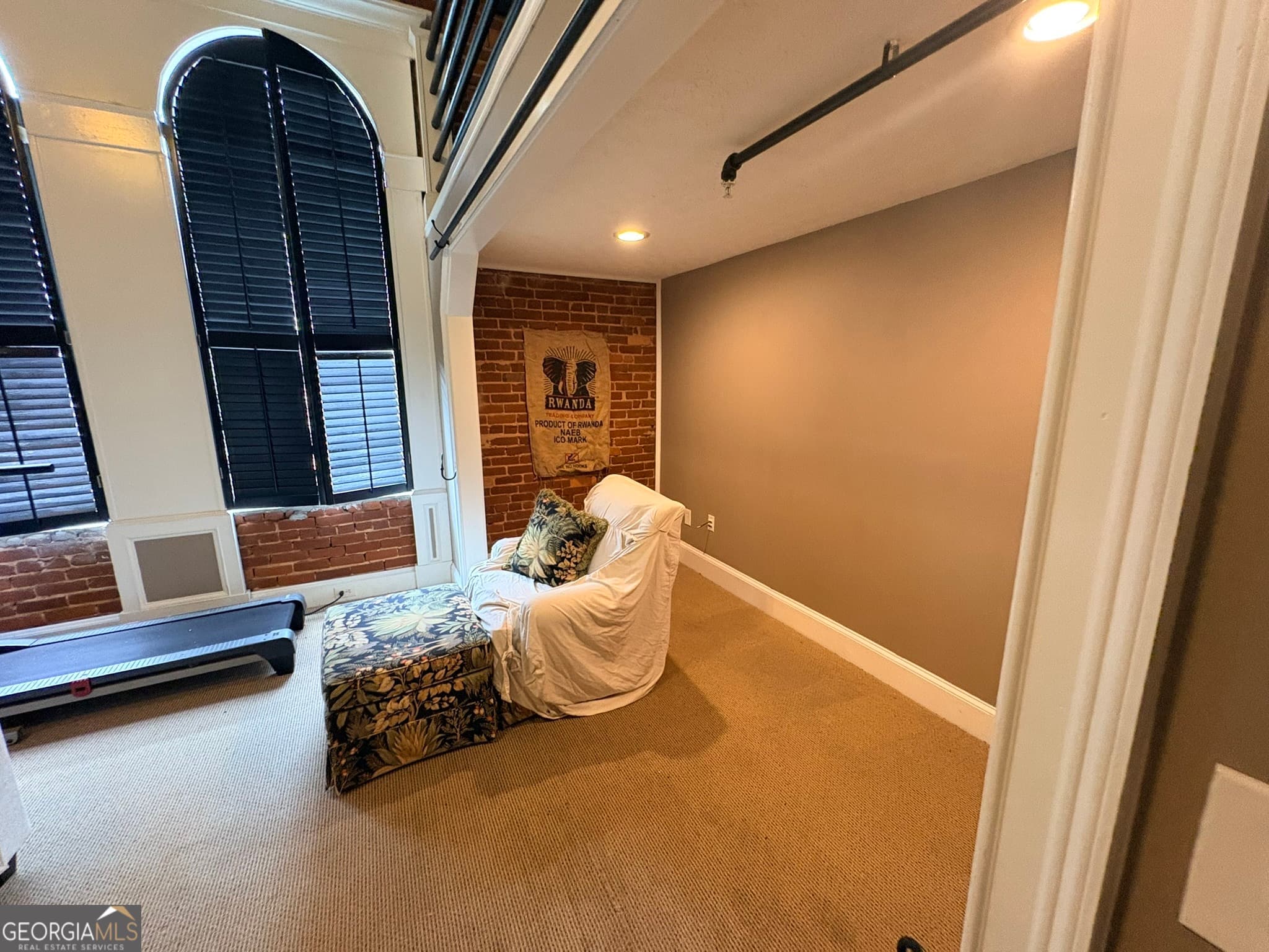 1 bedroom, 1.5 bathroom, 1,219 sq ft loft,single family residence for rent at 102 N Hill Street 304, Griffin, GA 30223 for $1,500 a month — photo 4