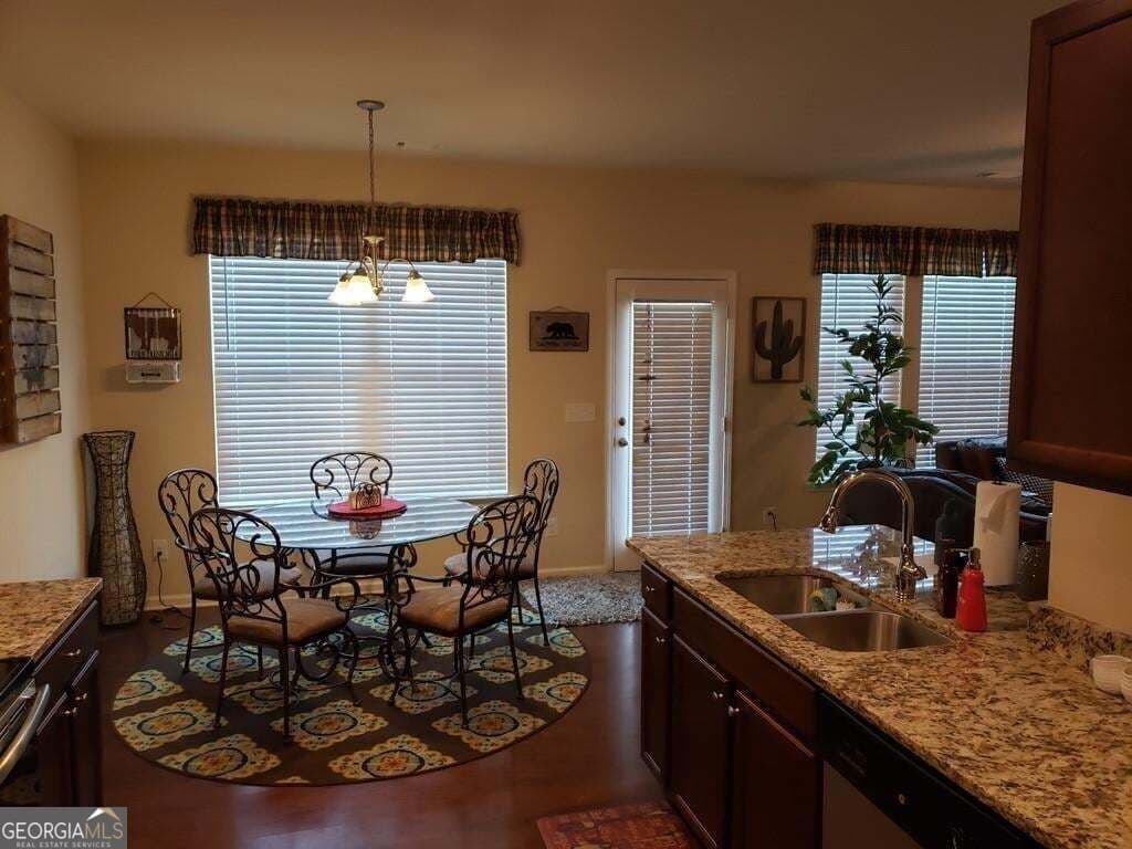 4 bedroom, 2.5 bathroom, 2,150 sq ft single family residence for rent at 323 Hardy Ives Lane US, Lawrenceville, GA 30045 for $2,300 a month — photo 3