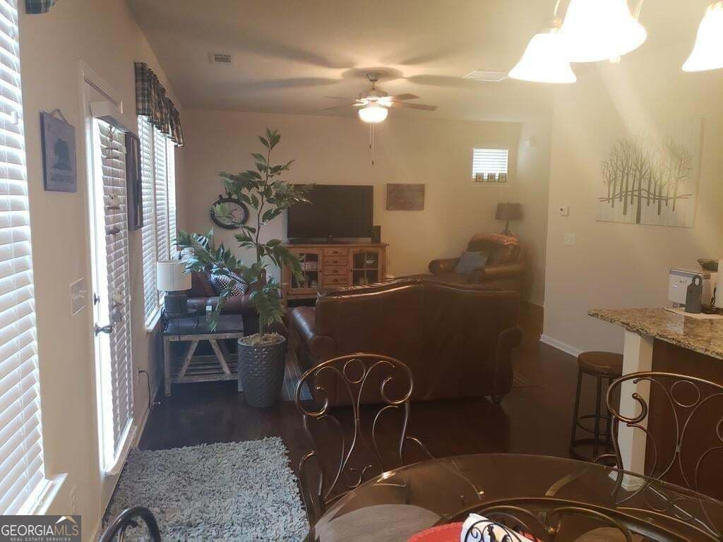 4 bedroom, 2.5 bathroom, 2,150 sq ft single family residence for rent at 323 Hardy Ives Lane US, Lawrenceville, GA 30045 for $2,300 a month — photo 5