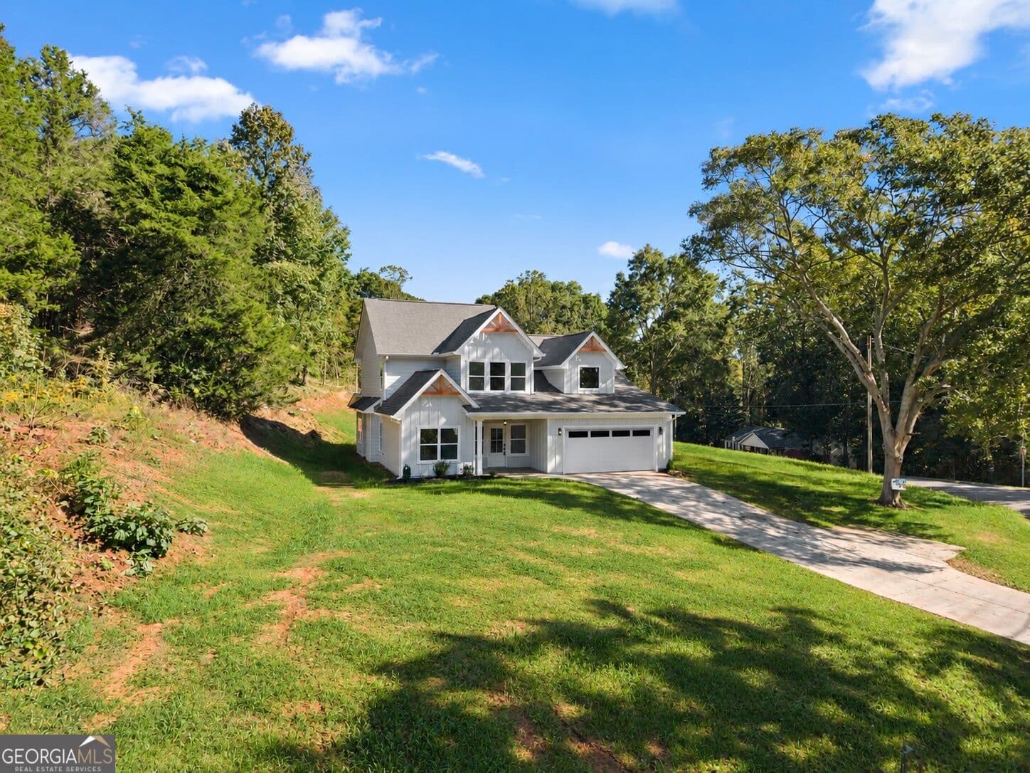 4 bedroom, 3.5 bathroom single family residence for sale at 4615 PERRY Road, Gainesville, GA 30506 — photo 2