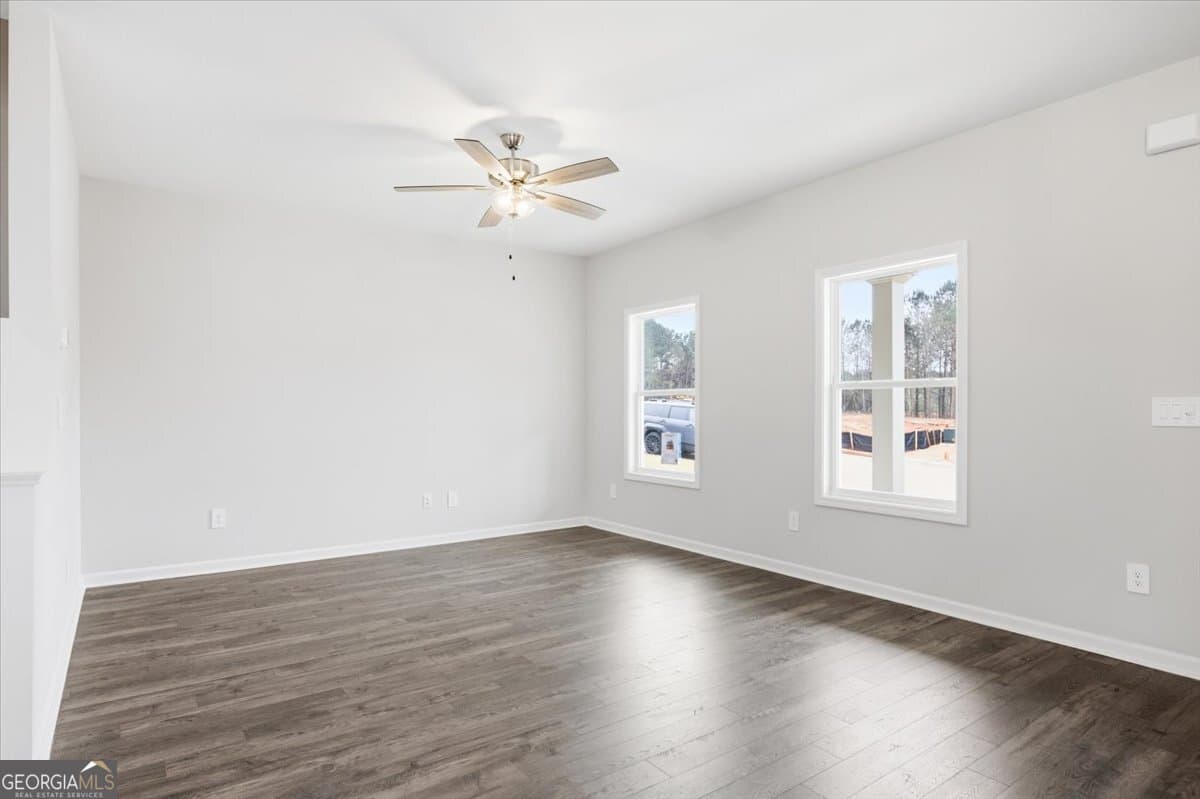4 bedroom, 2.5 bathroom, 1,733 sq ft single family residence for sale at 5 Morningside Court, Thomaston, GA 30286 — photo 5