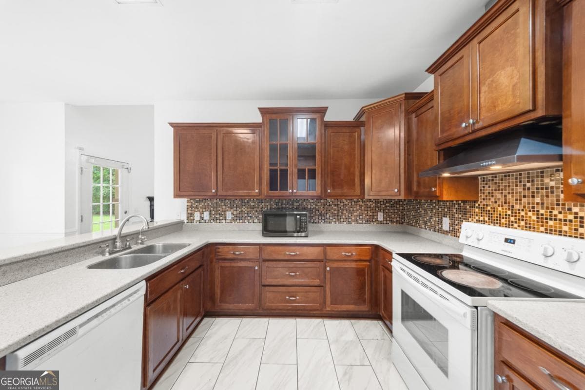 5 bedroom, 3 bathroom, 2,511 sq ft single family residence for sale at 1005 Chase Court, Statesboro, GA 30458 — photo 7