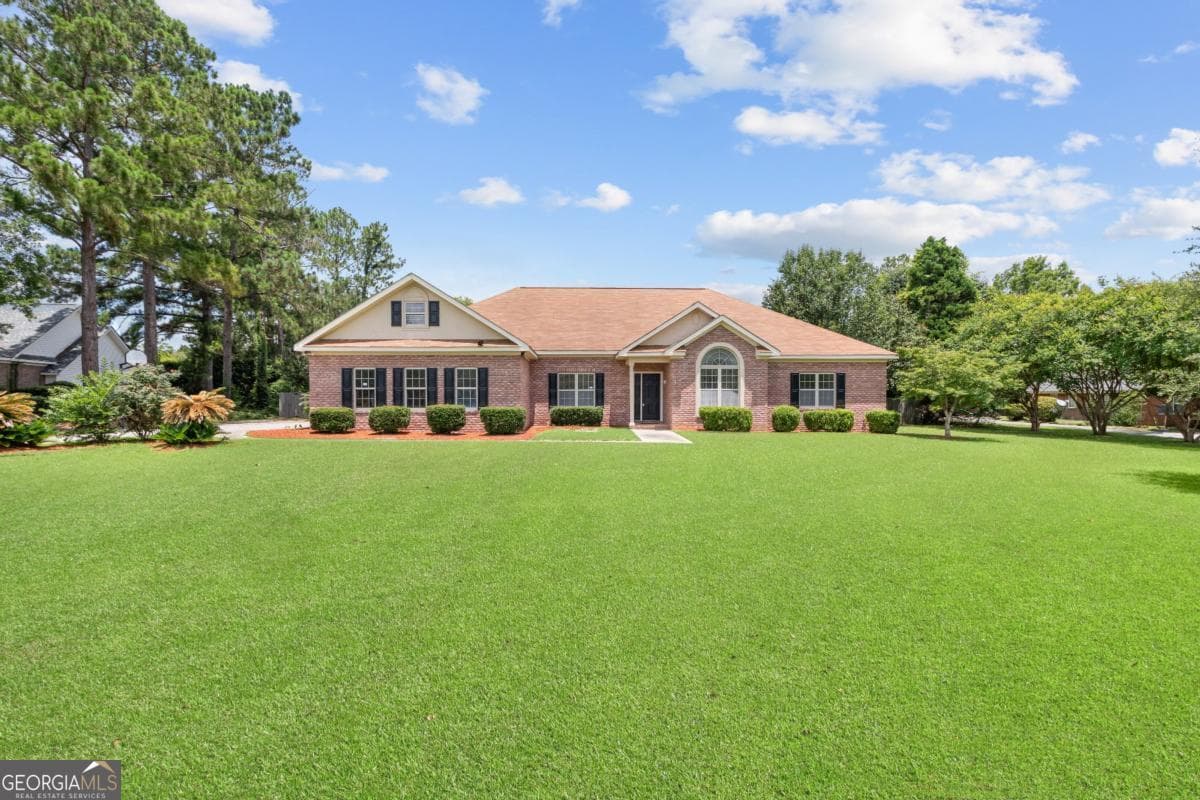 5 bedroom, 3 bathroom, 2,511 sq ft single family residence for sale at 1005 Chase Court, Statesboro, GA 30458