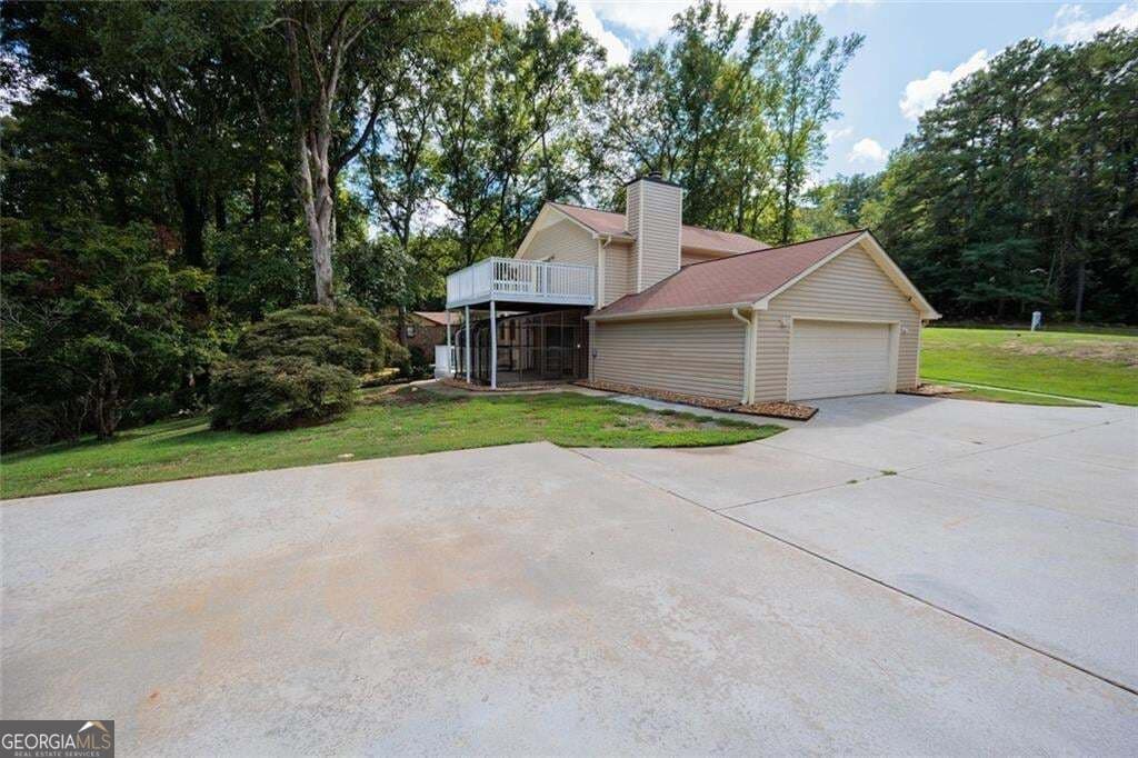 4 bedroom, 2.5 bathroom, 3,043 sq ft single family residence for sale at 551 Covered Bridge Trail, Fayetteville, GA 30214 — photo 8