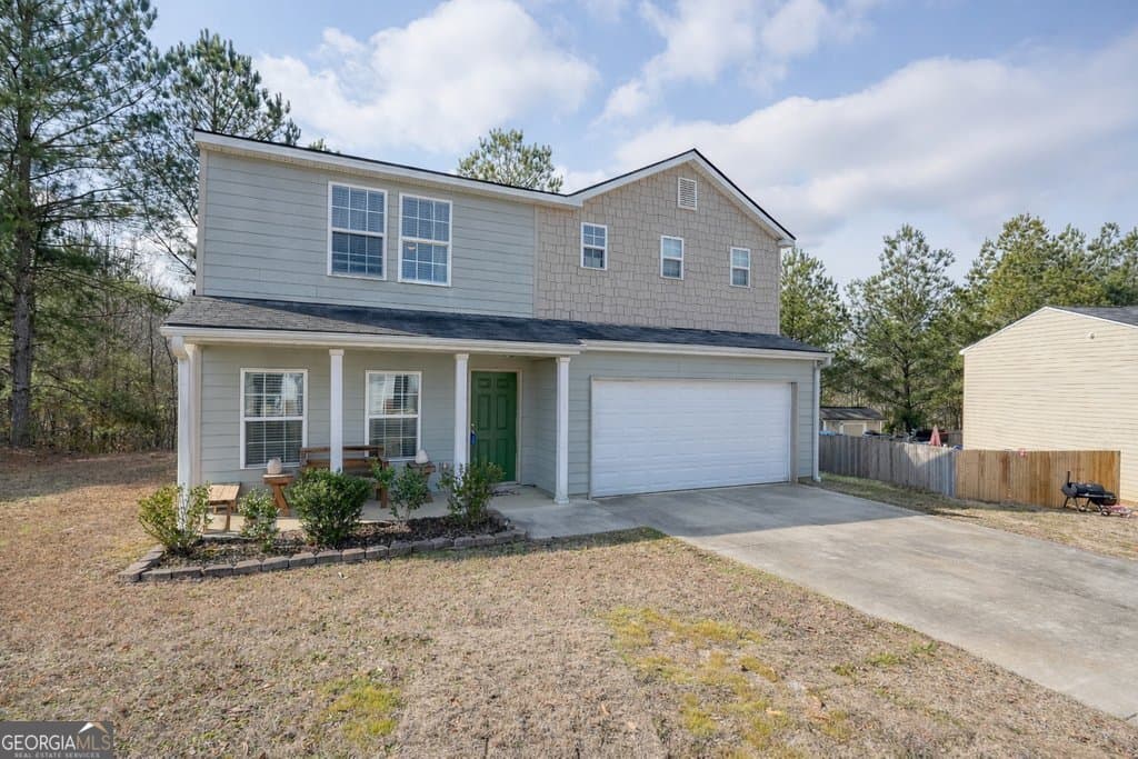 4 bedroom, 3 bathroom, 2,040 sq ft single family residence for sale at 18 Oxford Lane, Kingston, GA 30145 — photo 2
