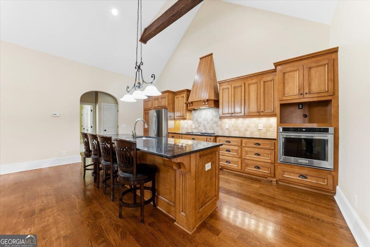 3 bedroom, 2 bathroom, 2,653 sq ft single family residence under contract at 427 Leamington Lane, Macon, GA 31220 — photo 9