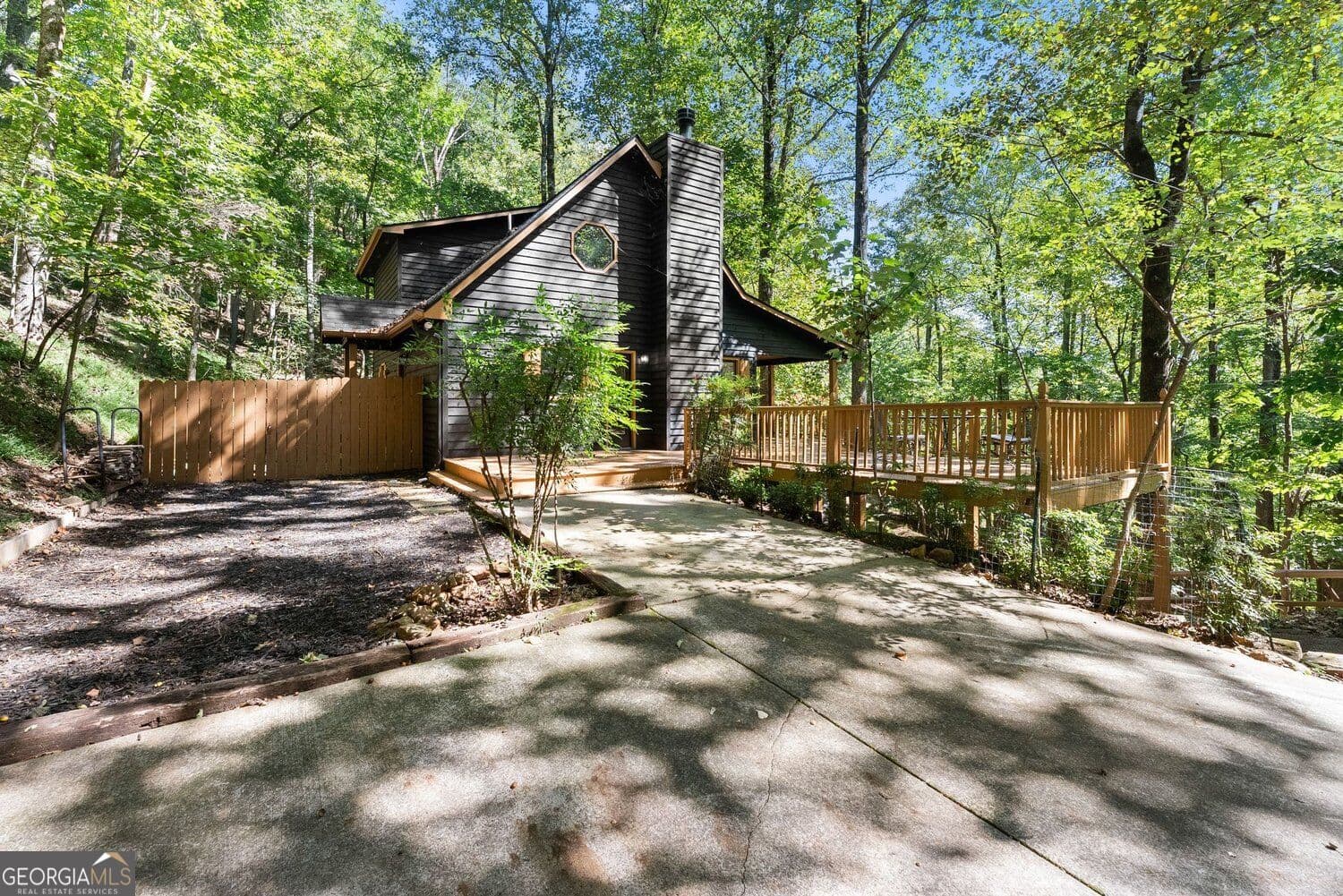 4 bedroom, 3 bathroom, 2,194 sq ft single family residence for sale at 125 Owltown Drive, Ellijay, GA 30536 — photo 7