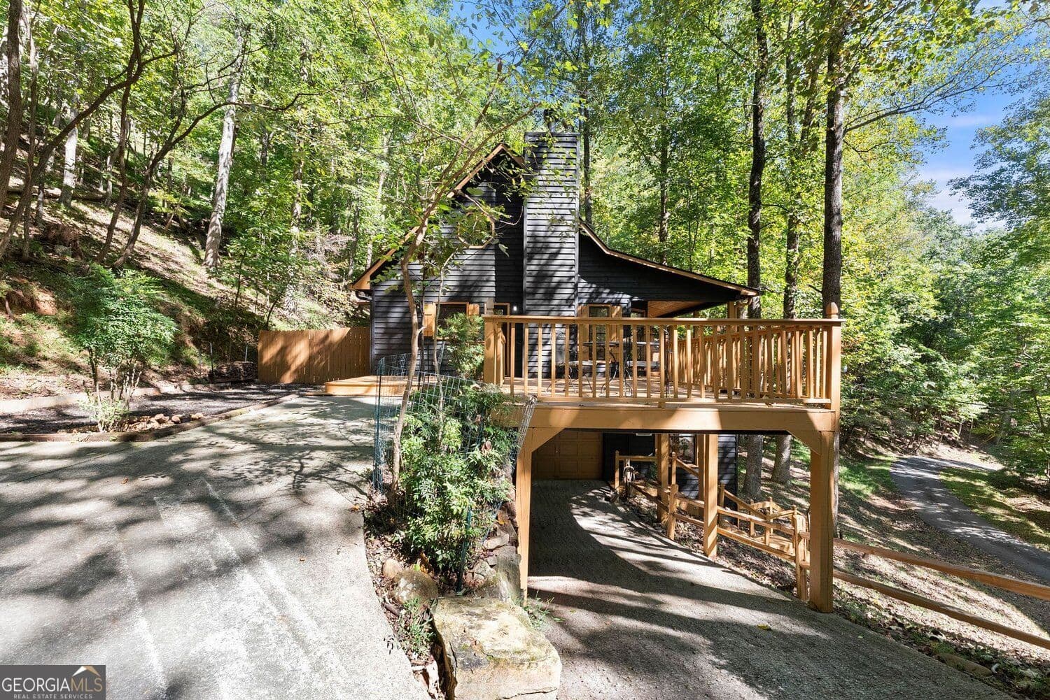 4 bedroom, 3 bathroom, 2,194 sq ft single family residence for sale at 125 Owltown Drive, Ellijay, GA 30536 — photo 5