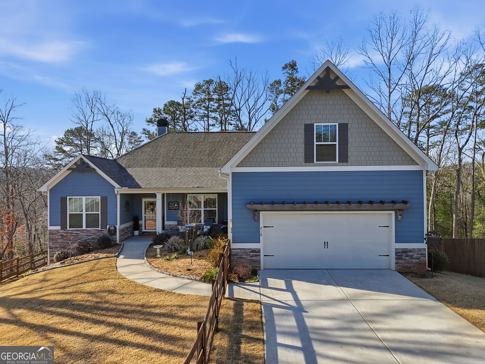 4 bedroom, 3.5 bathroom, 2,818 sq ft single family residence for sale at 218 Highland Pointe Drive, Ellijay, GA 30536 — photo 4