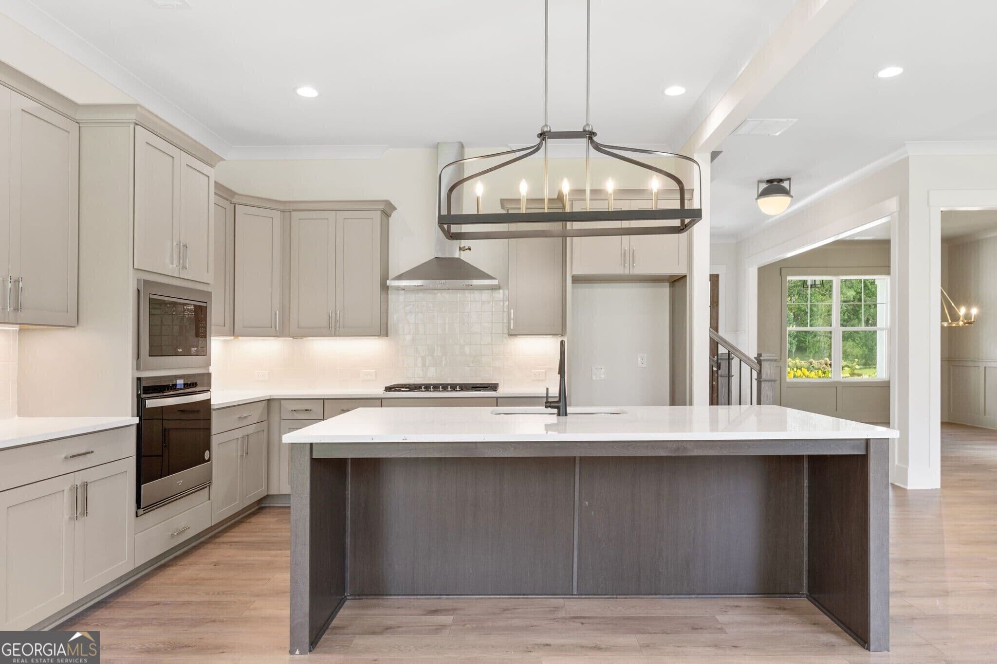 4 bedroom, 3 bathroom, 3,103 sq ft single family residence for sale at 3375 Hillshire Drive, Cumming, GA 30028 — photo 9
