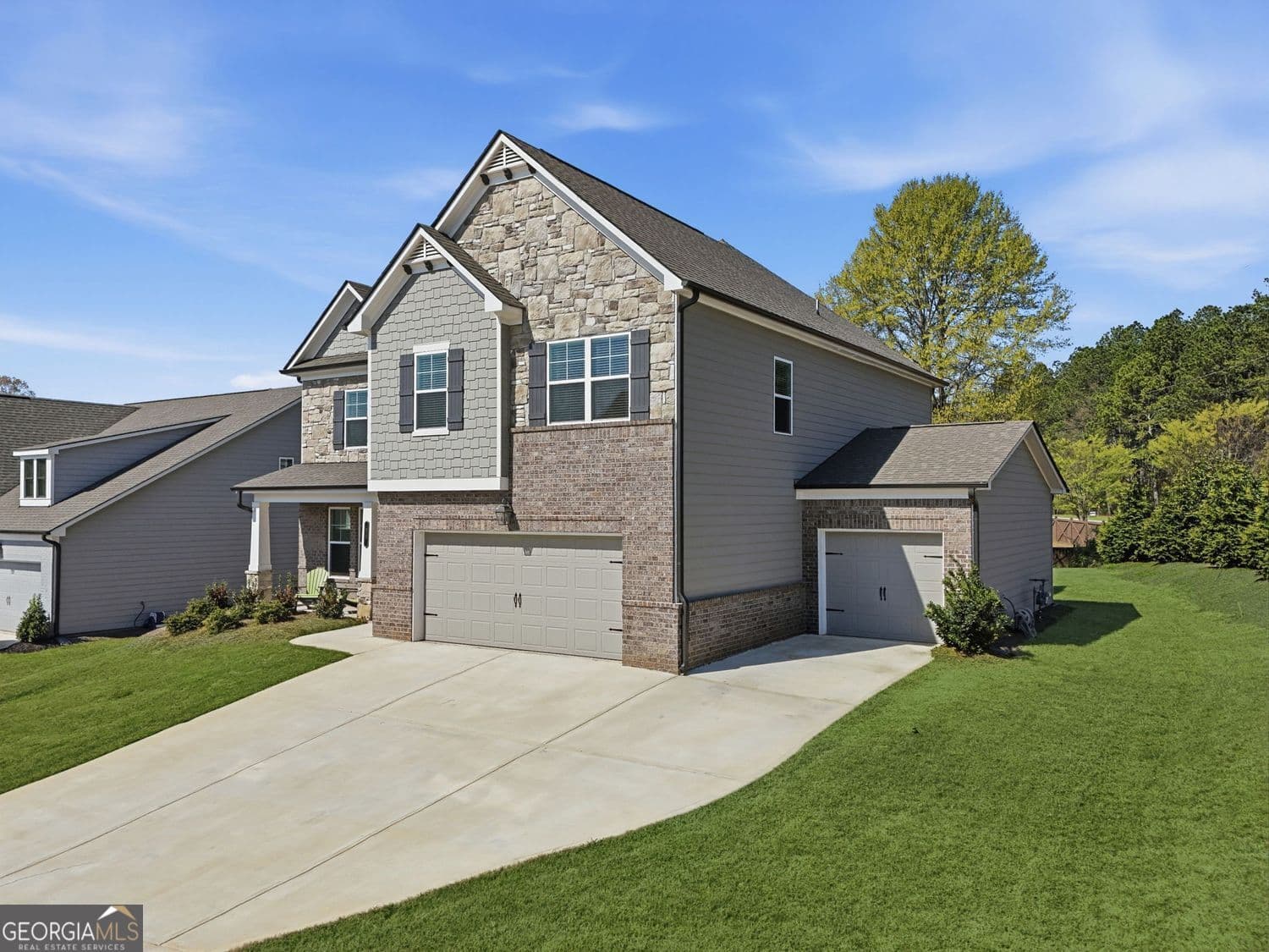 5 bedroom, 4 bathroom, 3,301 sq ft single family residence for sale at 22 Winding Rose Drive, Hoschton, GA 30548 — photo 4