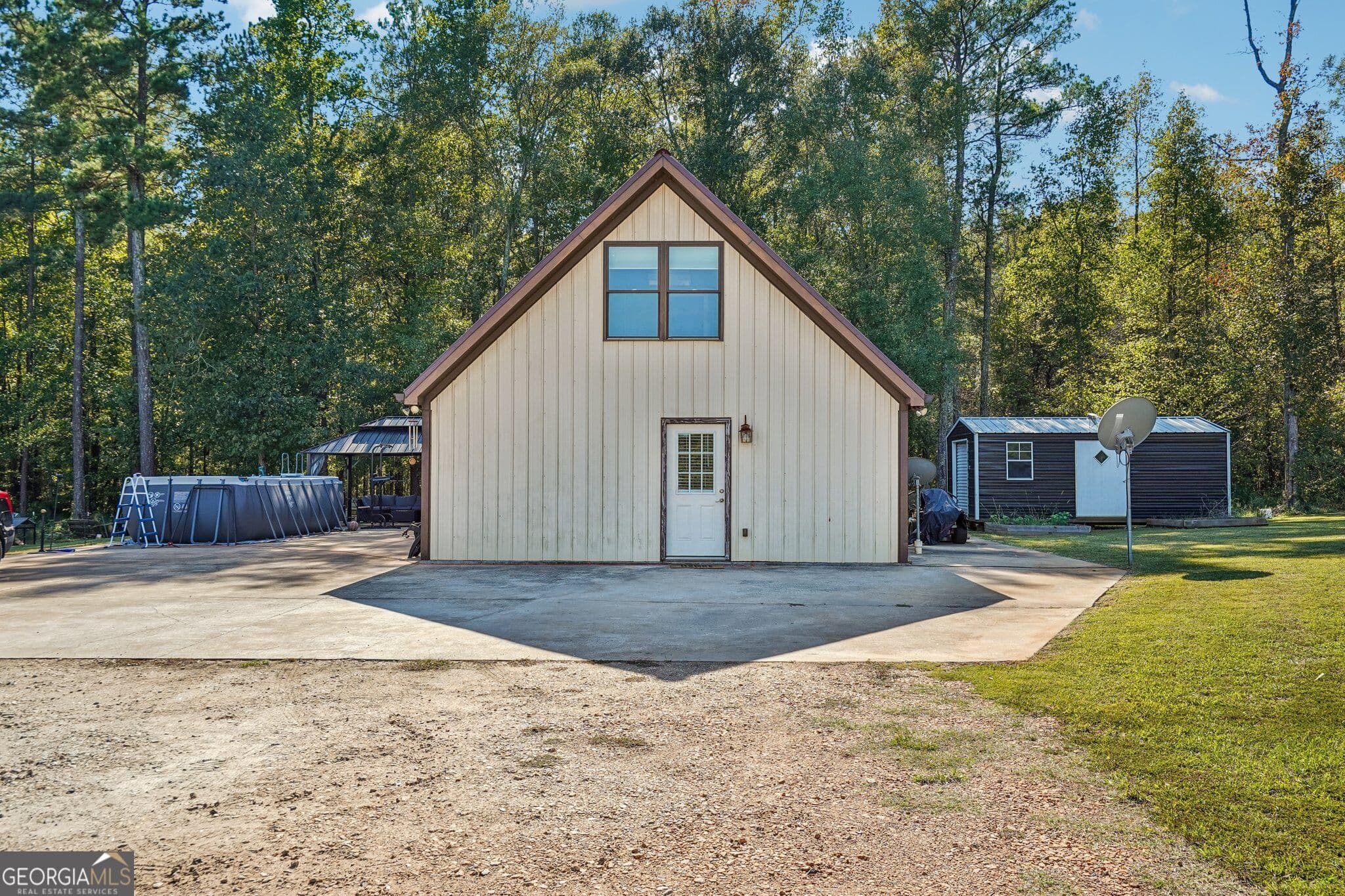 2 bedroom, 1.5 bathroom, 1,464 sq ft single family residence for sale at 1060 Sewell Church Road, Mansfield, GA 30055