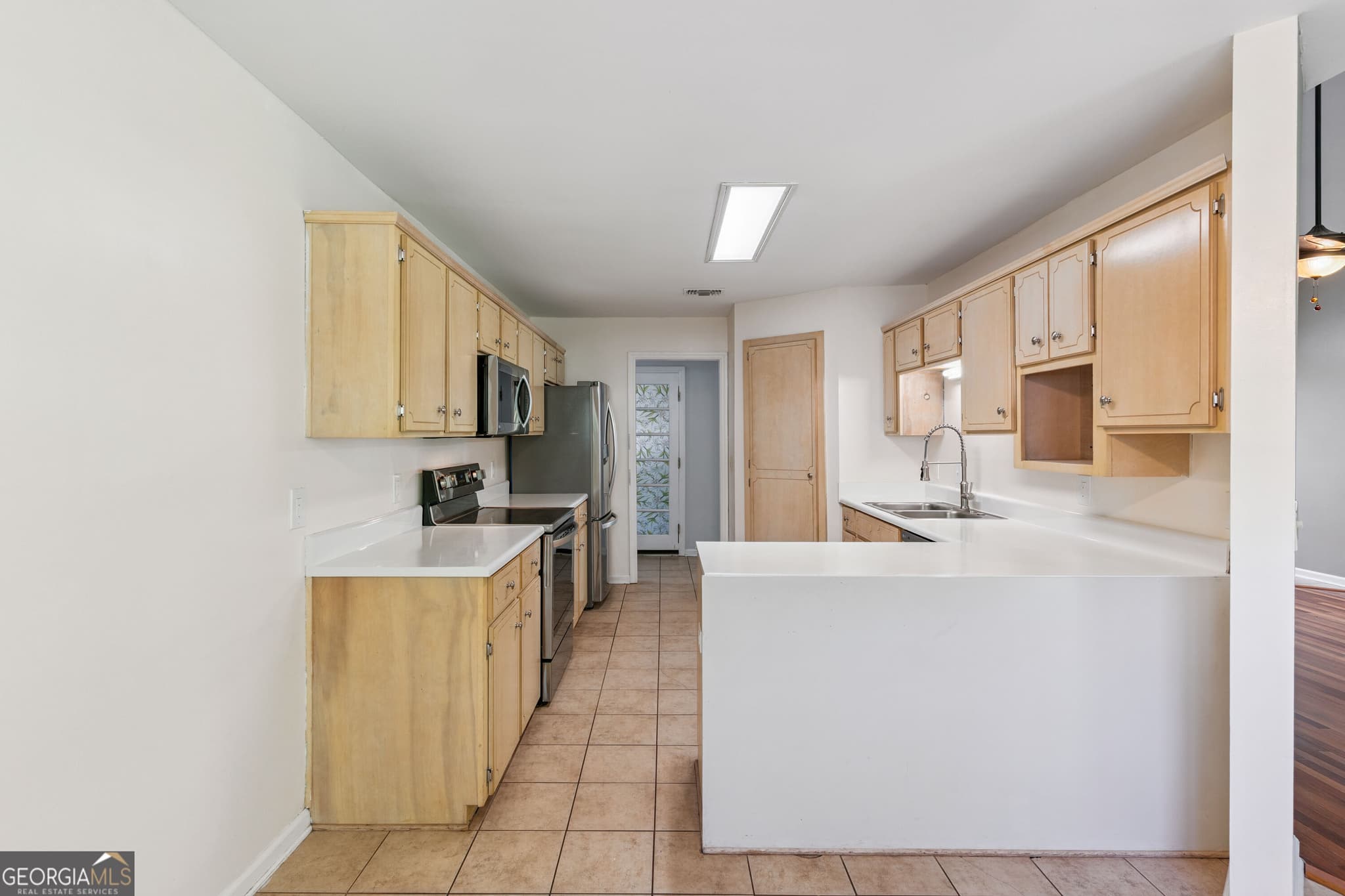 3 bedroom, 2 bathroom, 1,673 sq ft single family residence for sale at 105 Breckenridge Drive, Brunswick, GA 31520 — photo 8