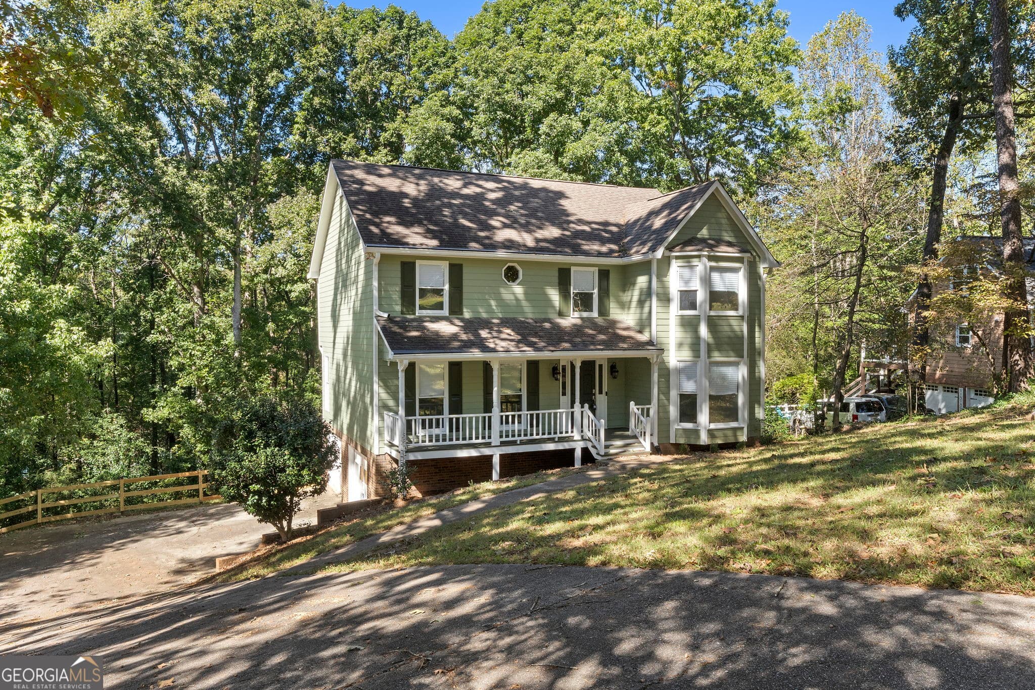 4 bedroom, 2.5 bathroom single family residence for sale at 2077 Signal Ridge Chase, Kennesaw, GA 30152 — photo 2