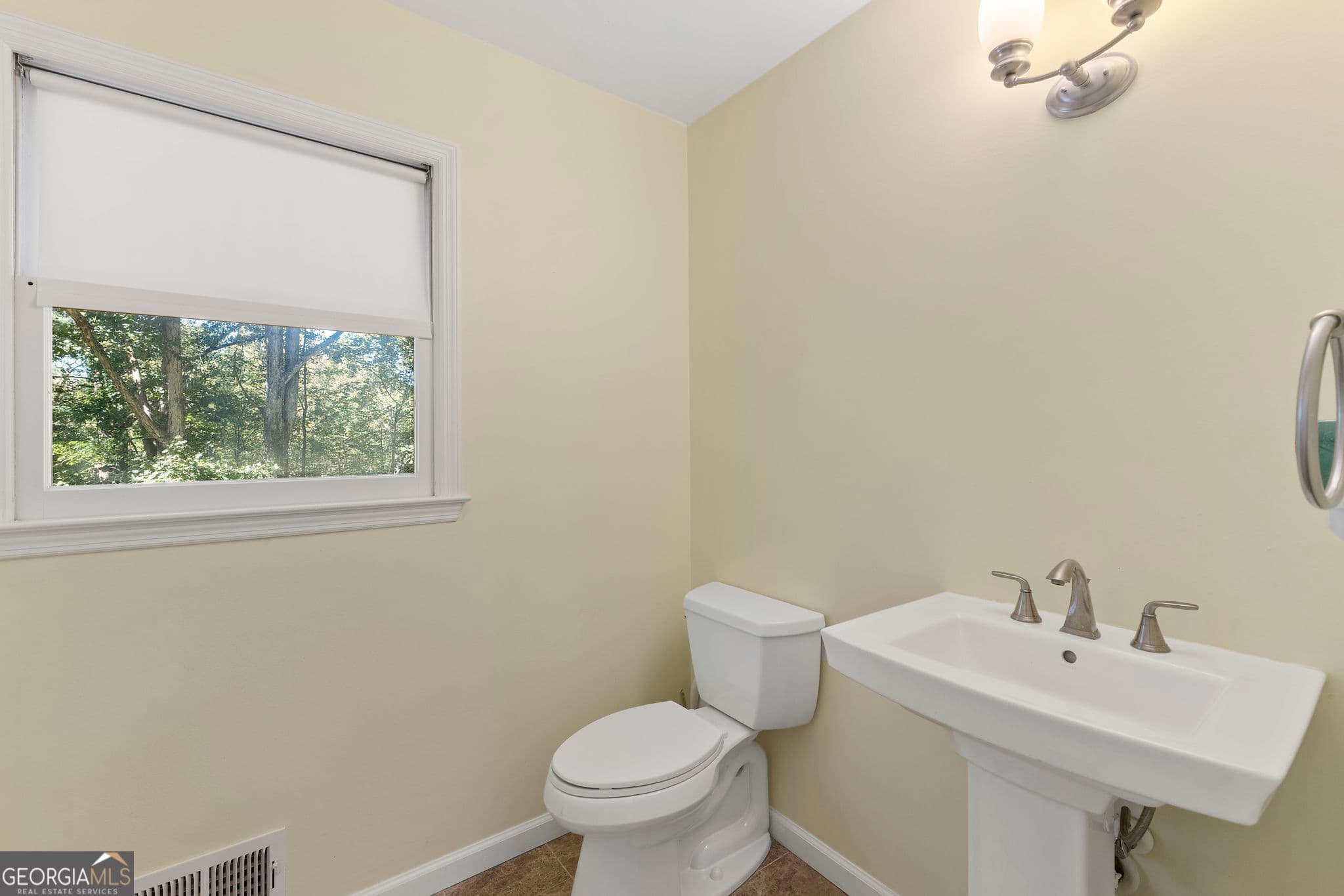 4 bedroom, 2.5 bathroom single family residence for sale at 2077 Signal Ridge Chase, Kennesaw, GA 30152 — photo 10