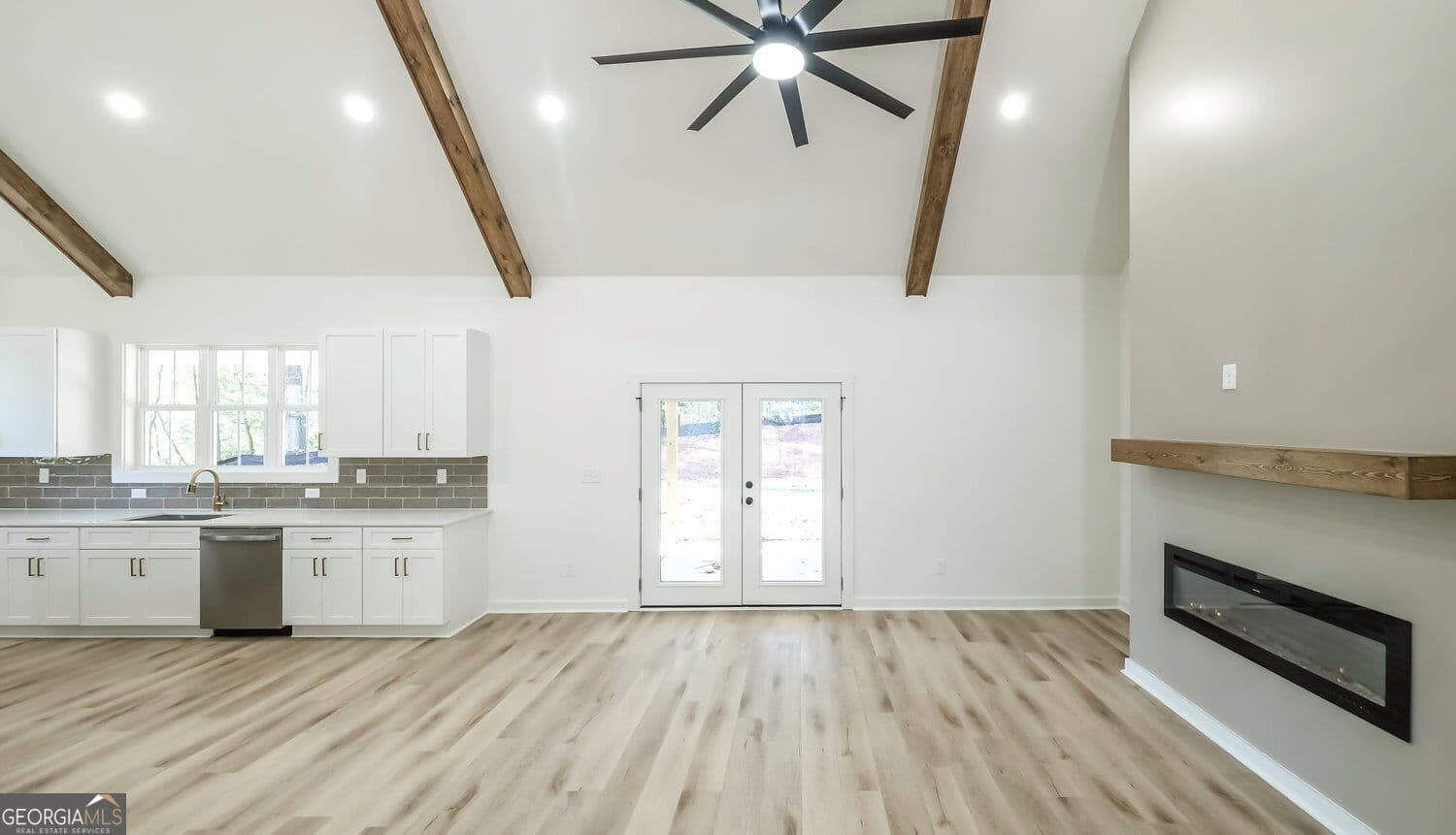 4 bedroom, 3.5 bathroom, 2,500 sq ft single family residence for sale at 36 Johnston Row, Cartersville, GA 30121 — photo 7