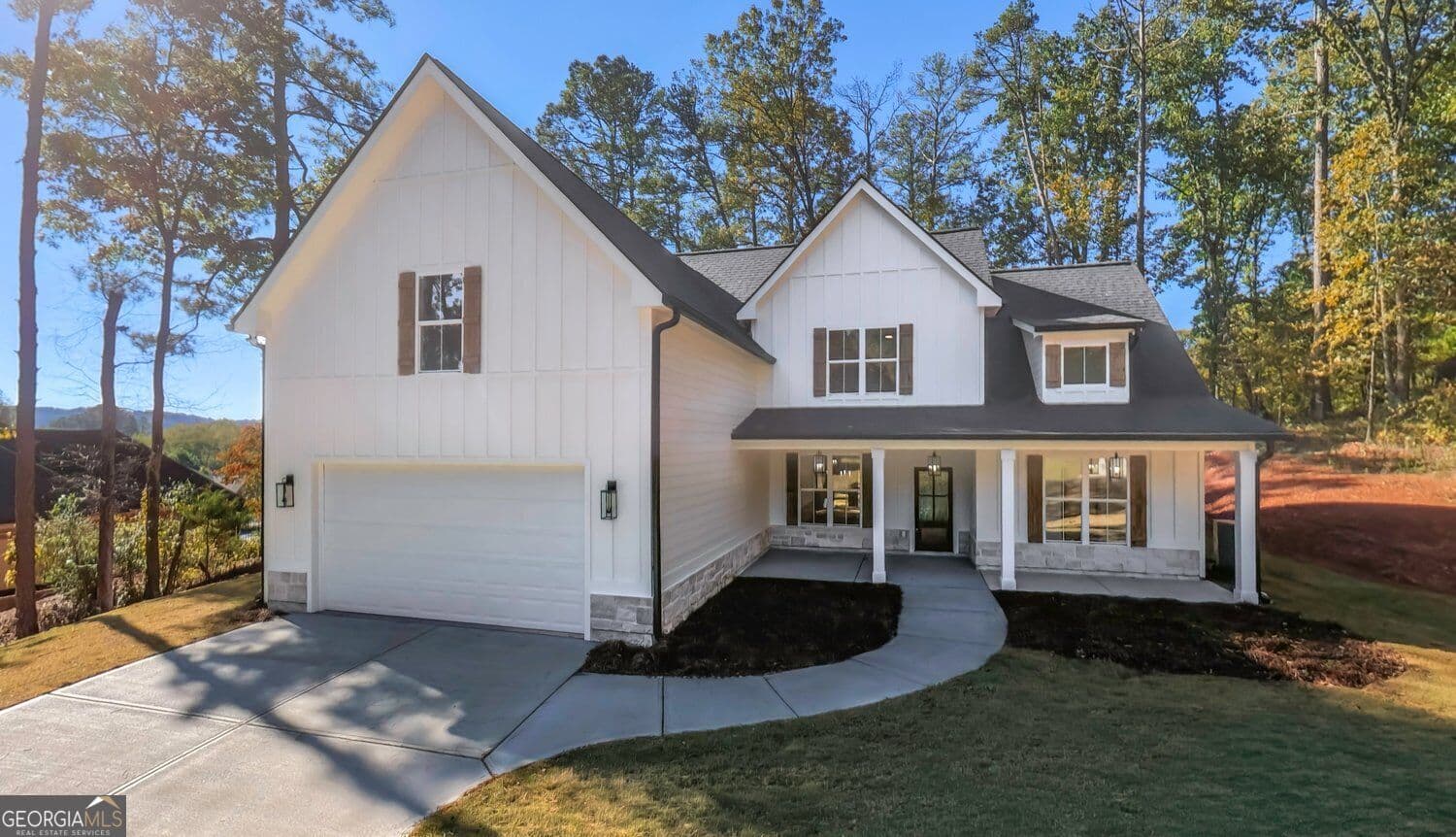 4 bedroom, 3.5 bathroom, 2,500 sq ft single family residence for sale at 36 Johnston Row, Cartersville, GA 30121