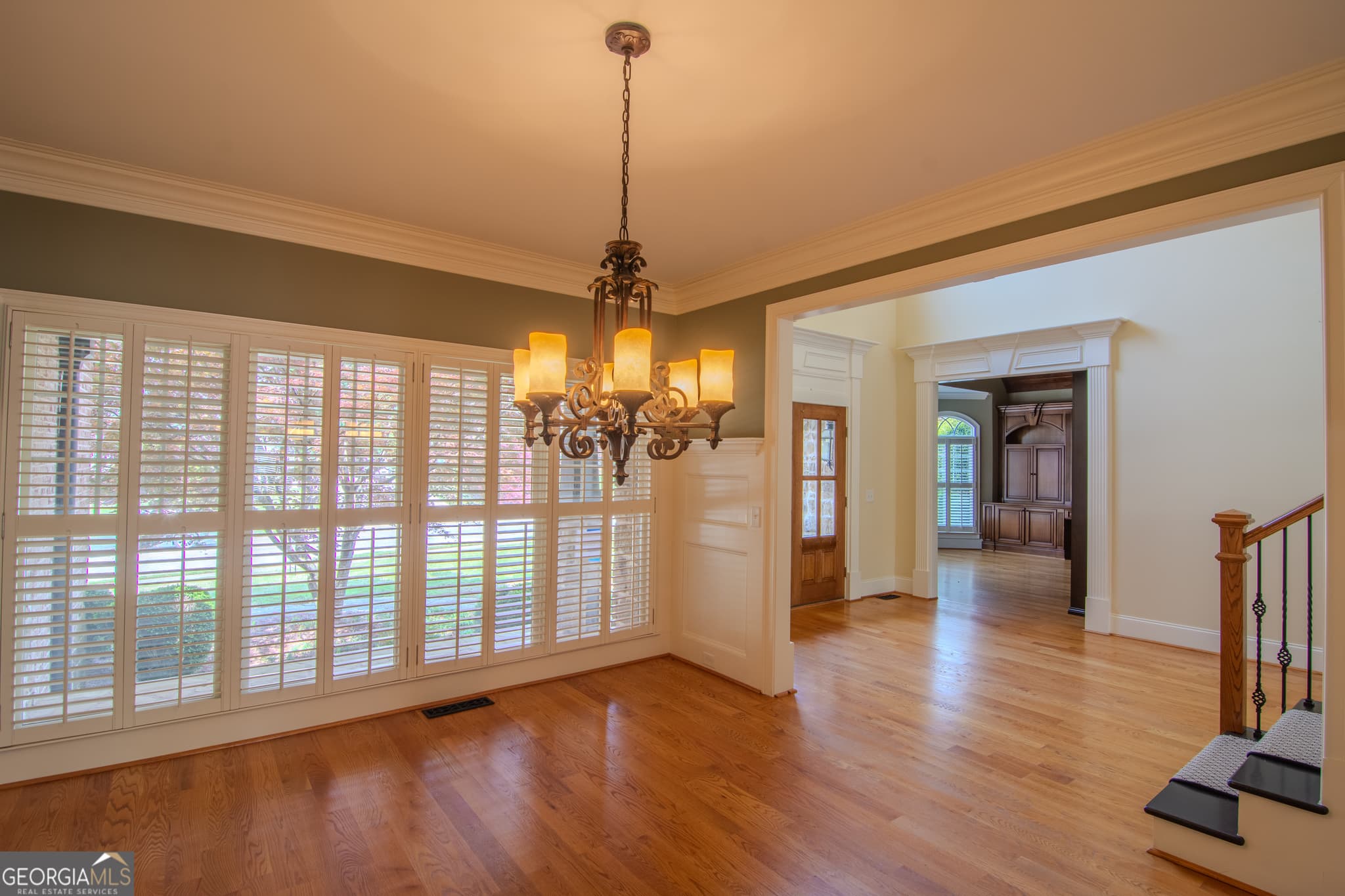 5 bedroom, 5.5 bathroom, 8,430 sq ft single family residence for sale at 818 Natchez Valley Trace, Grayson, GA 30017 — photo 5